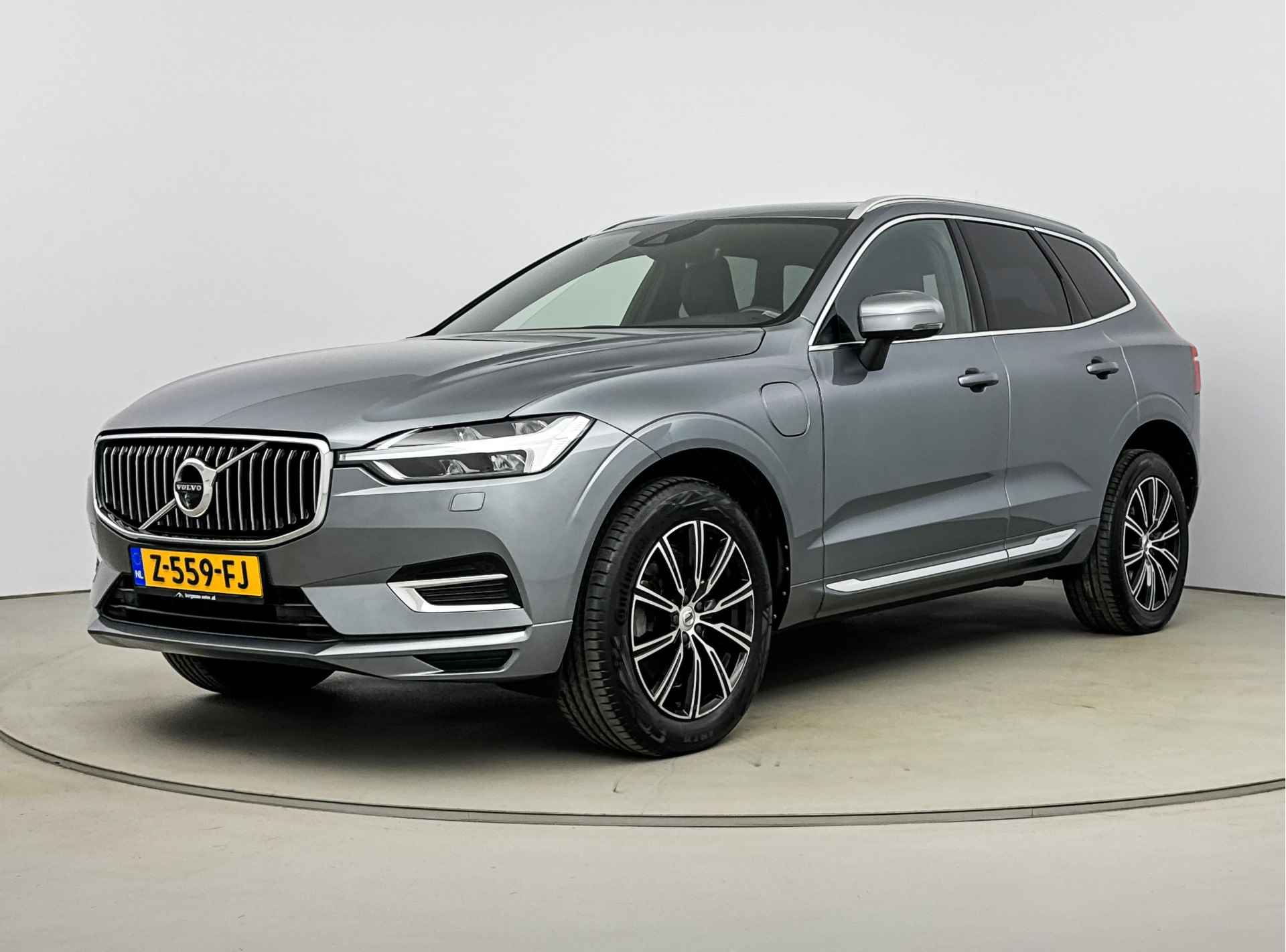 Volvo XC60 2.0 T8 Twin Engine AWD Inscription // LUCHTVERING // - 1/30
