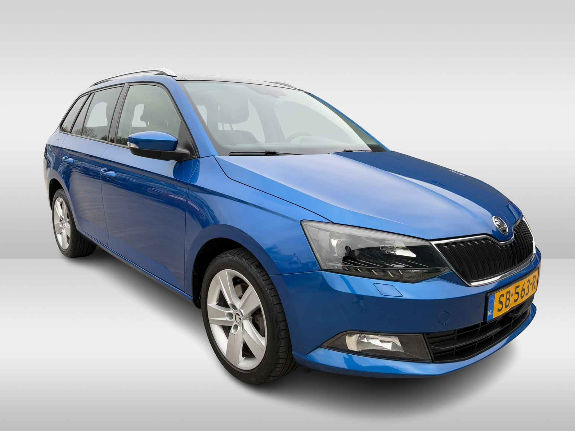 Škoda Fabia Combi Style Business 1.0 110 pk TSI DSG | Achteruitrijcamera | Cruise Control | PDC V+A | Climate Control | Panoramadak | Vaste trekhaak - 5/30