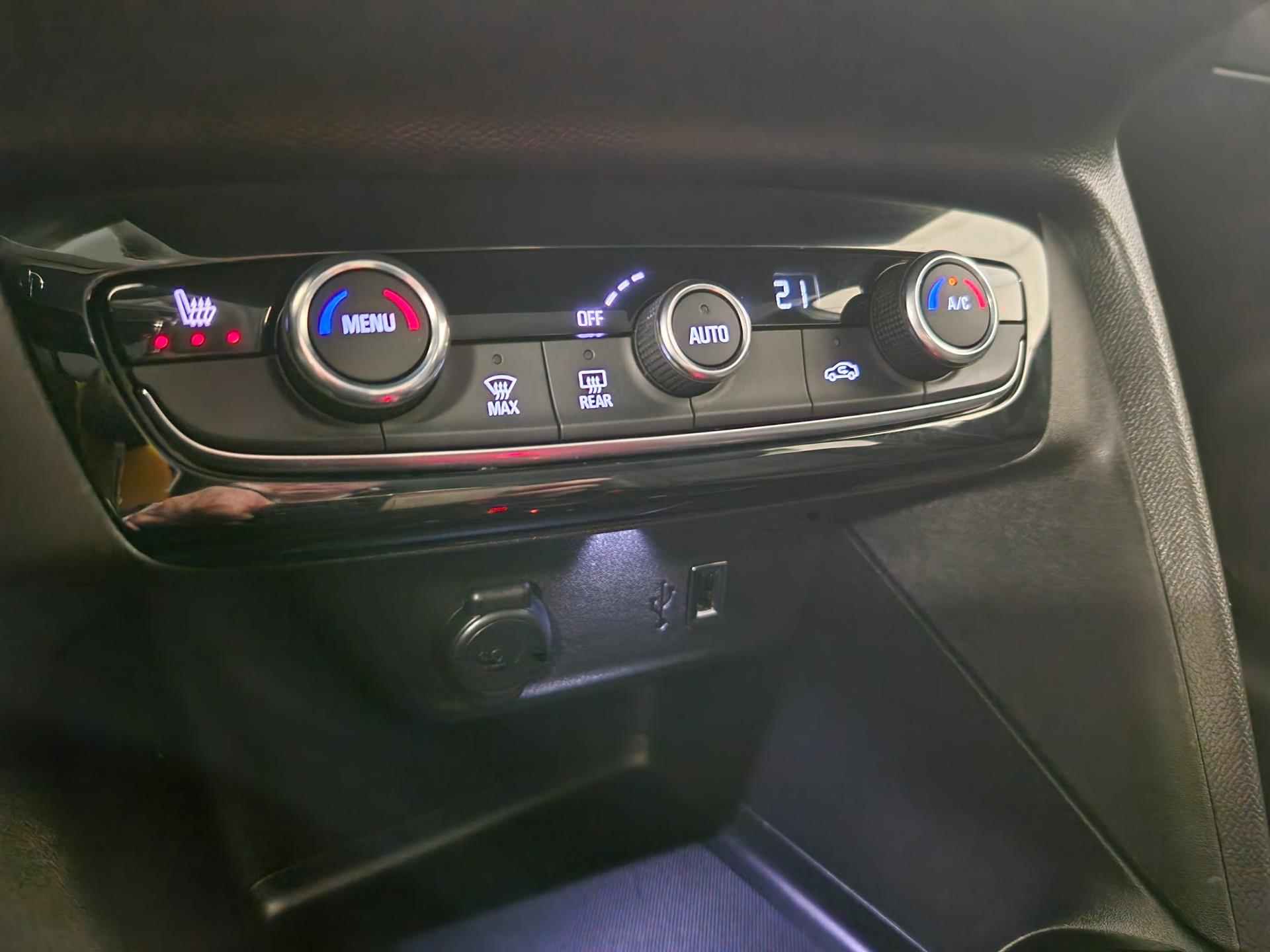 Opel CORSA 1.2 Elegance Automaat | Navi | LED | Camera | Parkeersensoren | Stoelverwarming | - 30/48