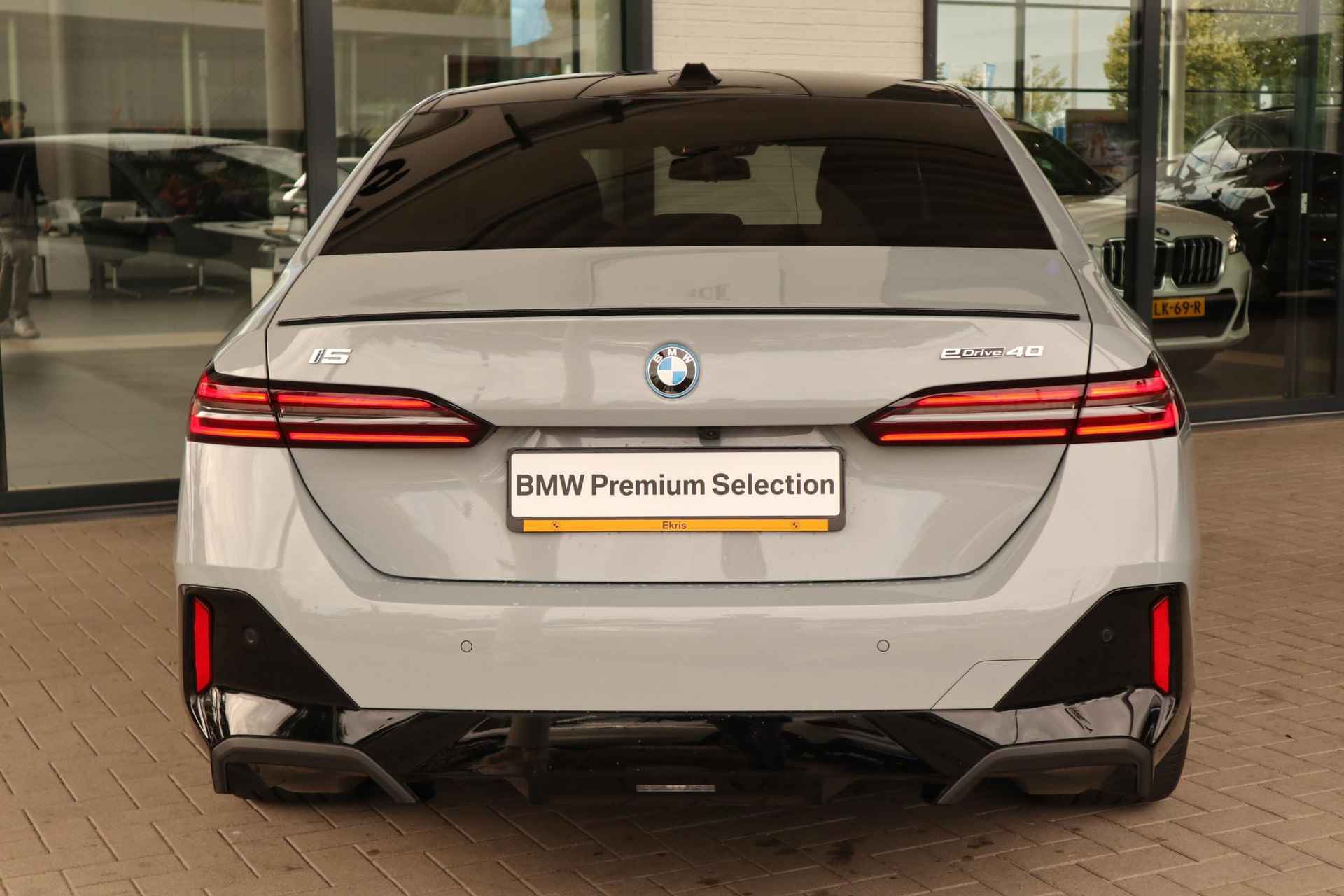 BMW i5 eDrive40 M Sportpakket | Innovation Pack | Comfort Pack | Harman Kardon - 5/42