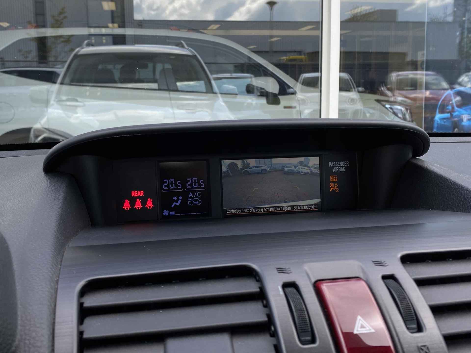 Subaru Forester 2.0 Luxury | Stoelverwarming voor | Cruise control | Achteruitrijcamera | Climate control | Bluetooth | Trekhaak | - 22/35