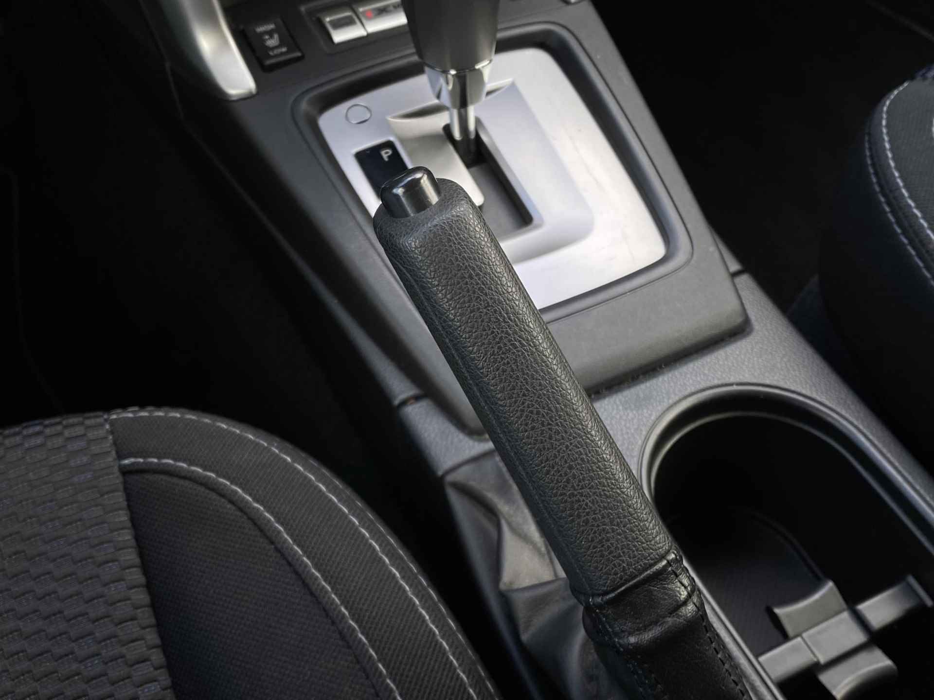 Subaru Forester 2.0 Luxury | Stoelverwarming voor | Cruise control | Achteruitrijcamera | Climate control | Bluetooth | Trekhaak | - 31/35