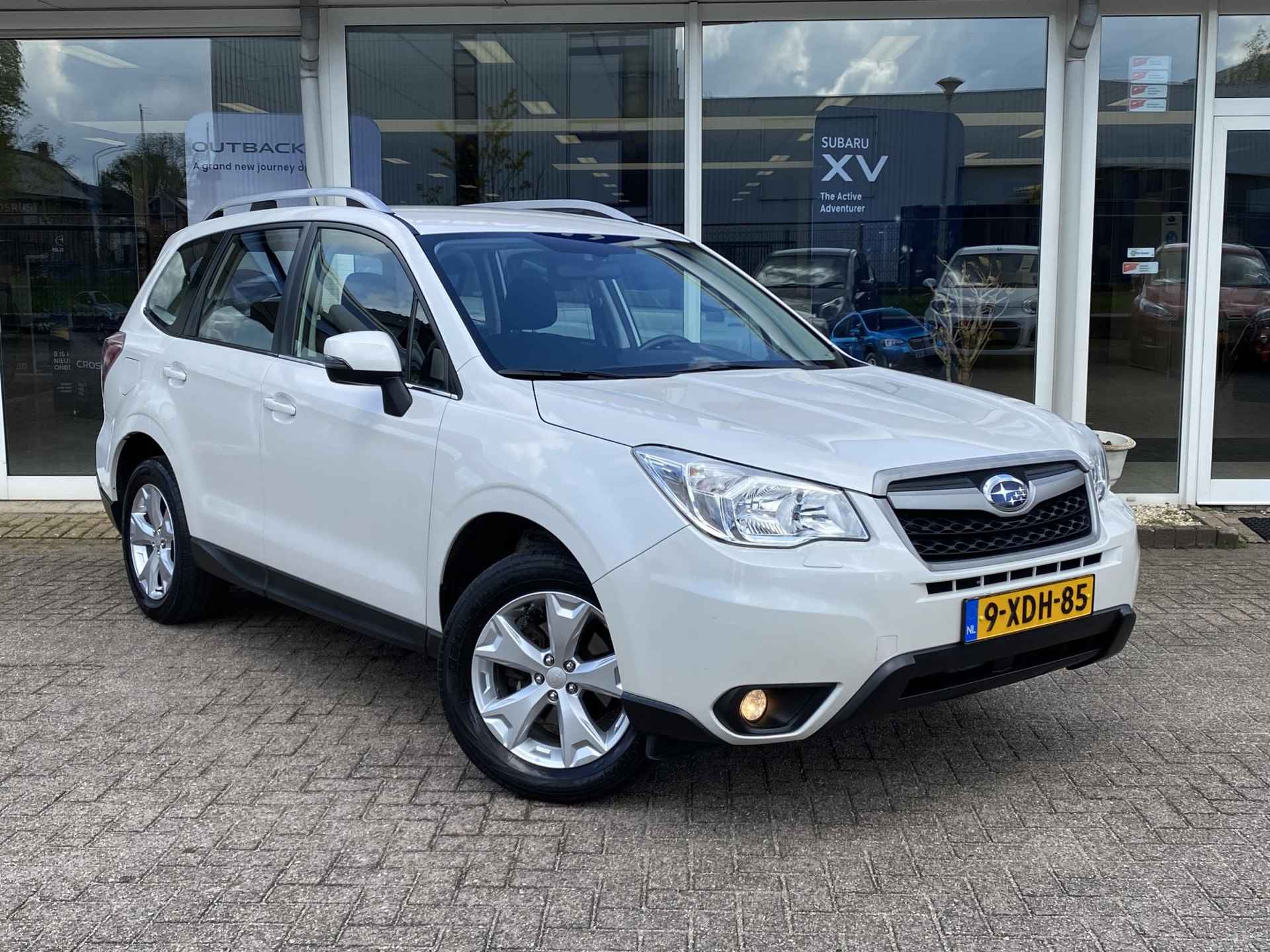 Subaru Forester 2.0 Luxury | Stoelverwarming voor | Cruise control | Achteruitrijcamera | Climate control | Bluetooth | Trekhaak | - 37/37