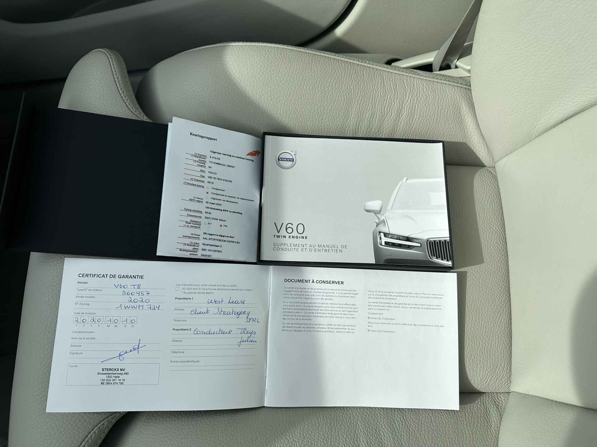 Volvo V60 2.0 T8 Twin Engine AWD Inscription | LED | Pano | Keyless | 360 camera | Apple Carplay | DAB+ | Adapt. Cruise - 35/91