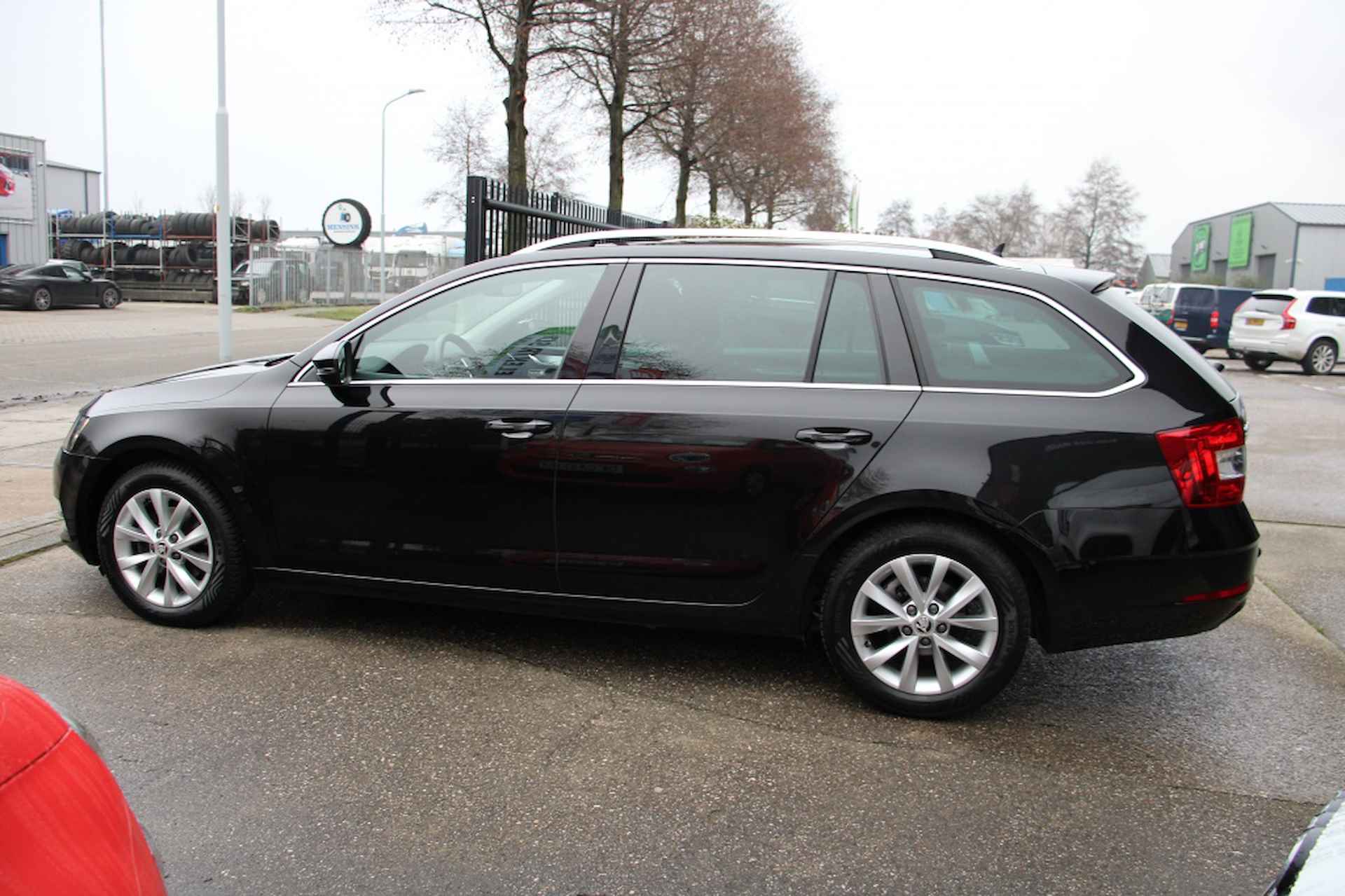 Skoda Octavia Combi 1.0 TSI Grt Amb. Bns - 6/19