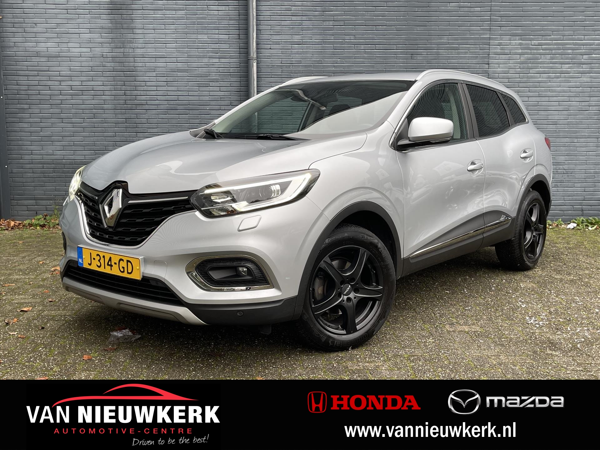 RENAULT Kadjar TCe 140pk Automaat Zen | Navigatie | Trekhaak 1500kg | Parkeercamera | Stoelverwarming | Climatecontrol | All Season Banden |