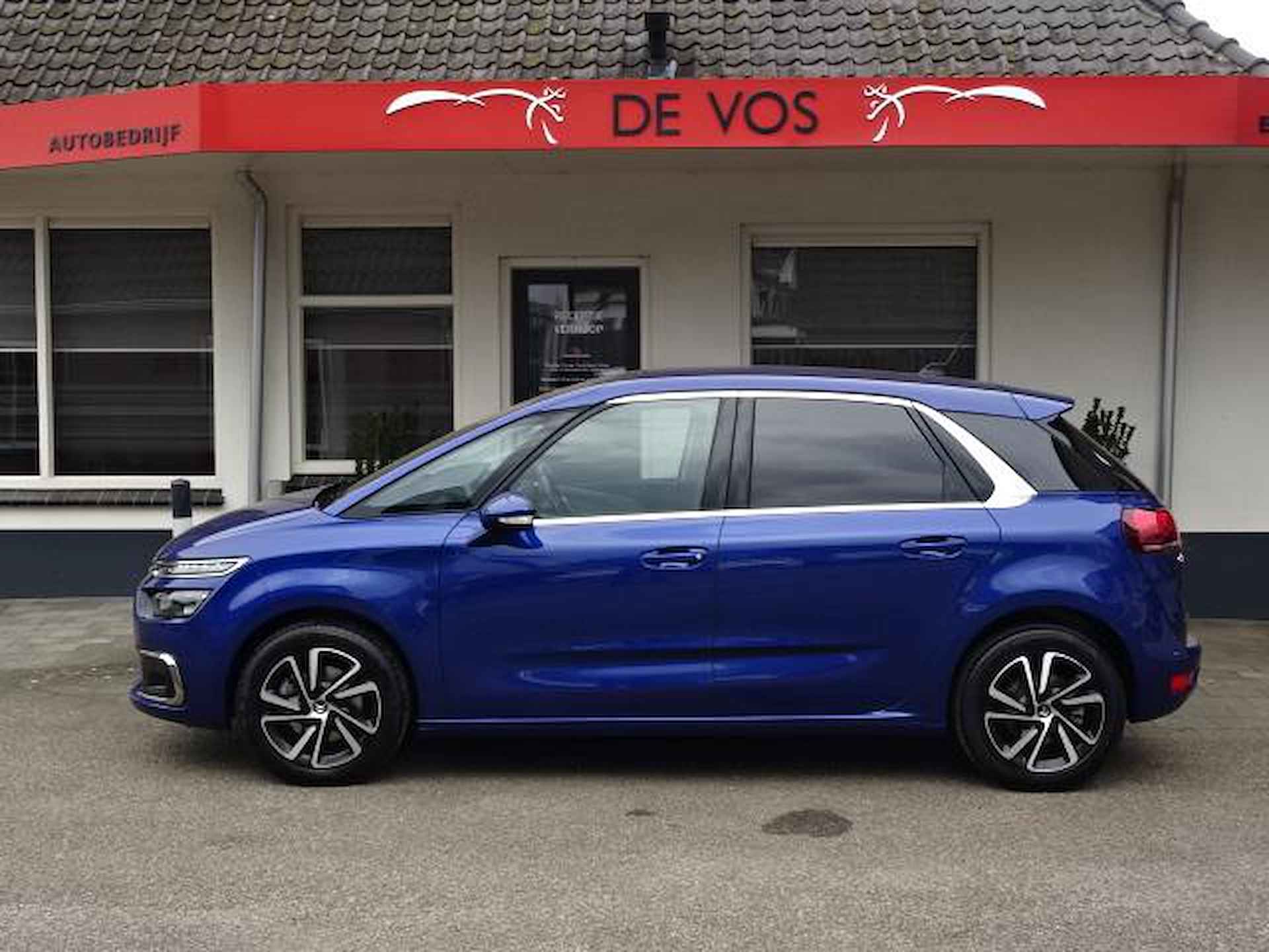 Citroen C4 Picasso 1.6 THP Shine - 2/28