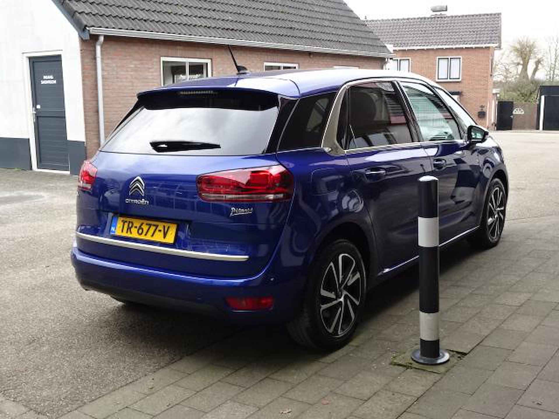 Citroen C4 Picasso 1.6 THP Shine - 6/28