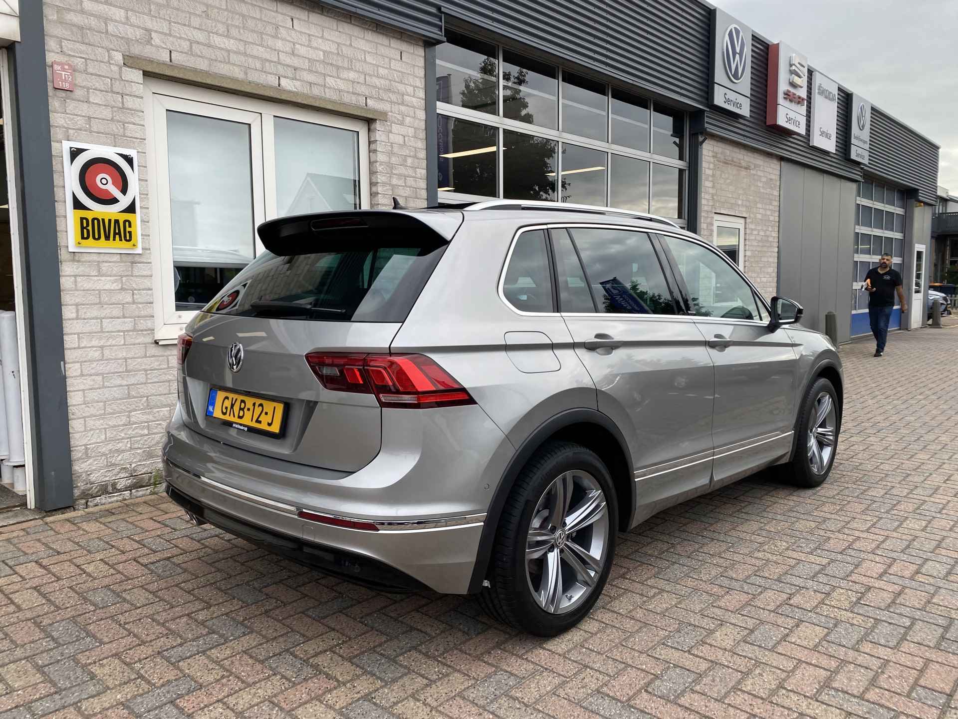 Volkswagen Tiguan 1.5 TSI R-Line / AUTOMAAT/ PANO/ DYNAUDIO/ 360 CAMERA/ PARK. SENSOREN/ LED/ DODE HOEK/ HEAD UP DISPLAY/ STOEL VERWARM./ DIGITAL DASHBOARD/ ADAPT. CRUISE/ BLUETOOTH/ NAVI/ CLIMA/ DAB/ 19" LMV/ - 39/44