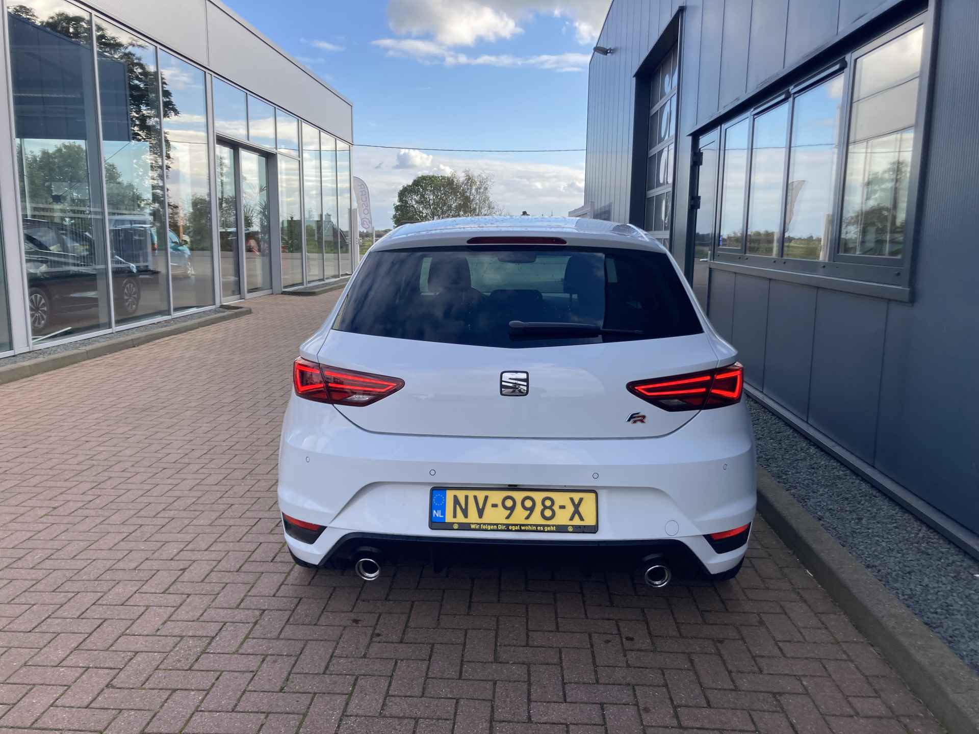 SEAT Leon 1.4 TSi 150pk FR KEYLESS/CAMERA/CARPLAY/18INCH/SPORTUITLAAT - 17/80