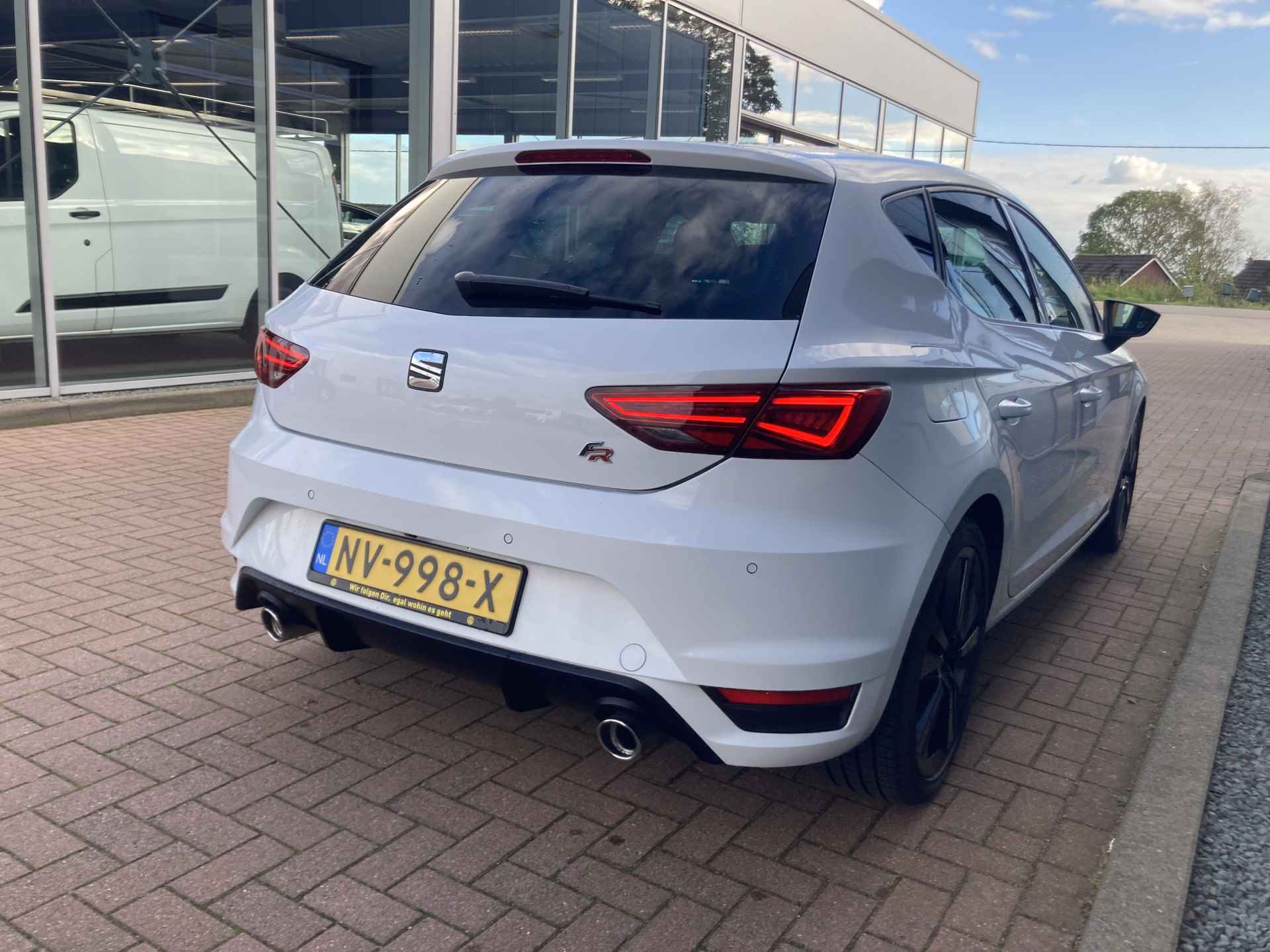 SEAT Leon 1.4 TSi 150pk FR KEYLESS/CAMERA/CARPLAY/18INCH/SPORTUITLAAT - 18/80