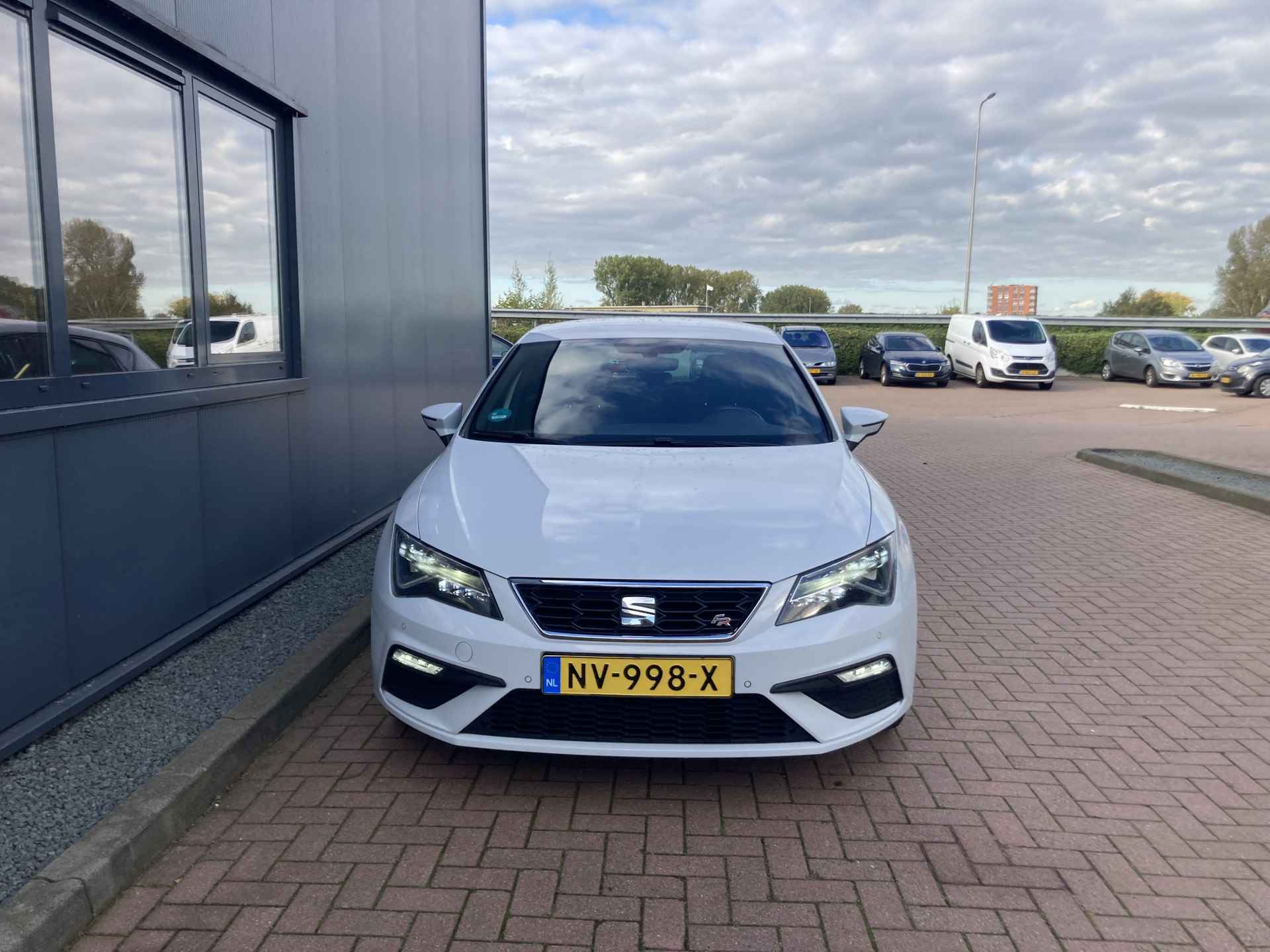 SEAT Leon 1.4 TSi 150pk FR KEYLESS/CAMERA/CARPLAY/18INCH/SPORTUITLAAT - 55/80