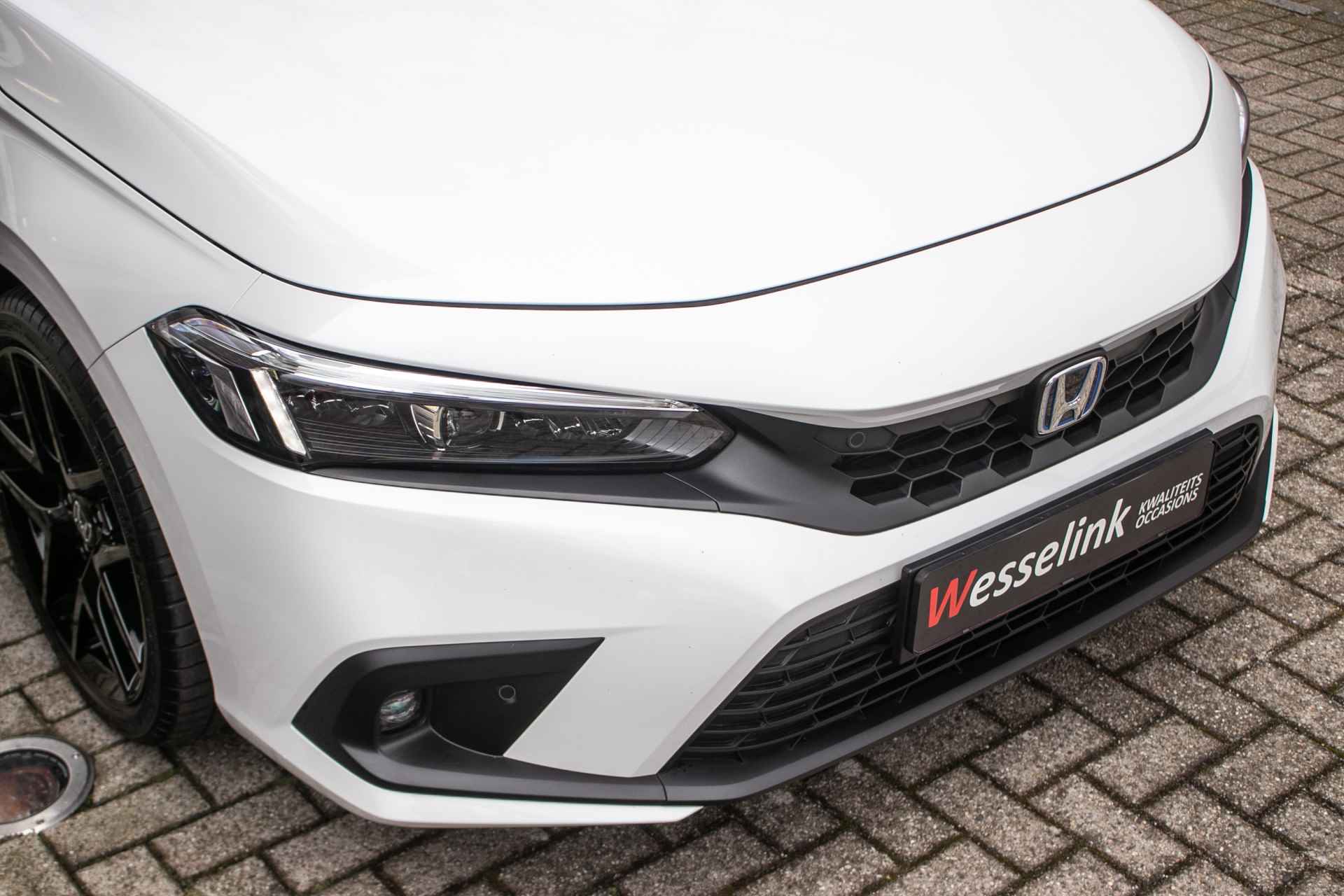 Honda Civic 2.0 e:HEV Advance - All-in rijklrprs | Honda Sensing | pano-schuif -k dak - 25/46