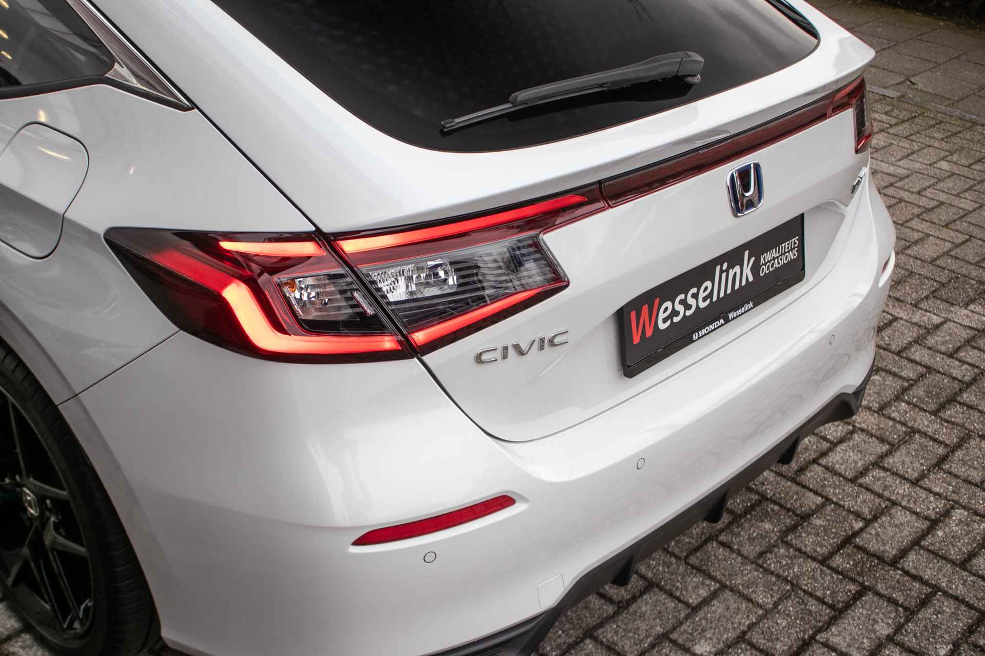 Honda Civic 2.0 e:HEV Advance - All-in rijklrprs | Honda Sensing | pano-schuif -k dak - 26/46