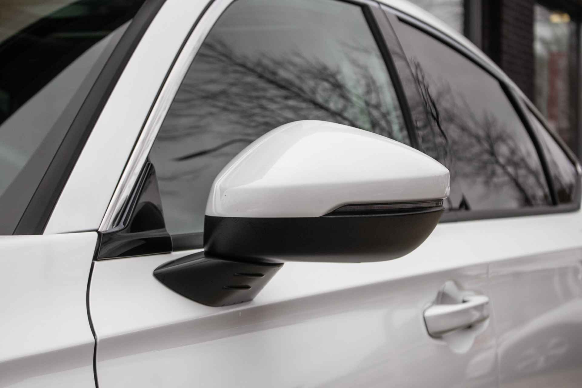 Honda Civic 2.0 e:HEV Advance - All-in rijklrprs | Honda Sensing | pano-schuif -k dak - 30/46