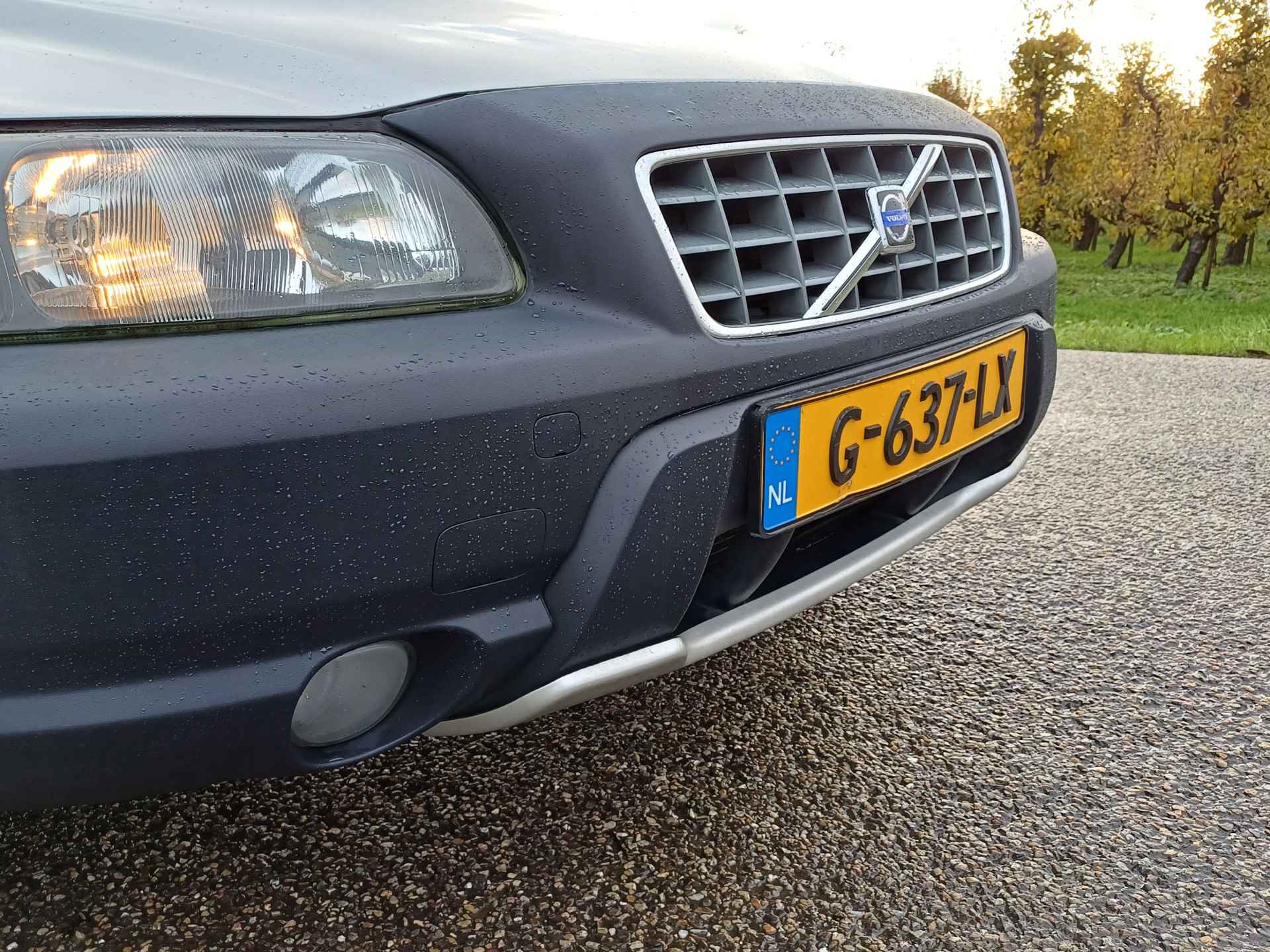 Volvo XC70 2.5 T Cross Country Lage km ! | Boekje | Dist riem | Trekh | Open dak | Etc - 19/50