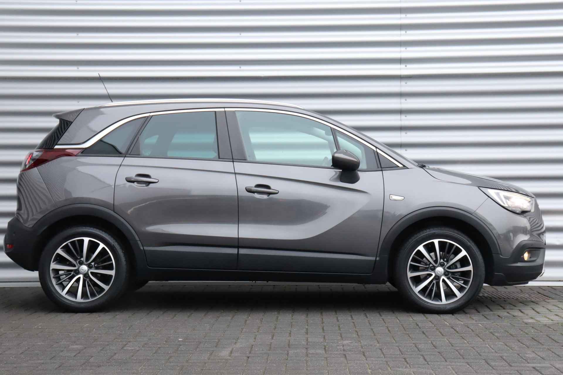 Opel Crossland X 1.2 TURBO 130PK INNOVATION+ AUTOMAAT / NAVI / LEDER / CLIMA / LED / PDC / 17" LMV / CAMERA / KEYLESS / BLUETOOTH / CRUISECONTROL - 3/42