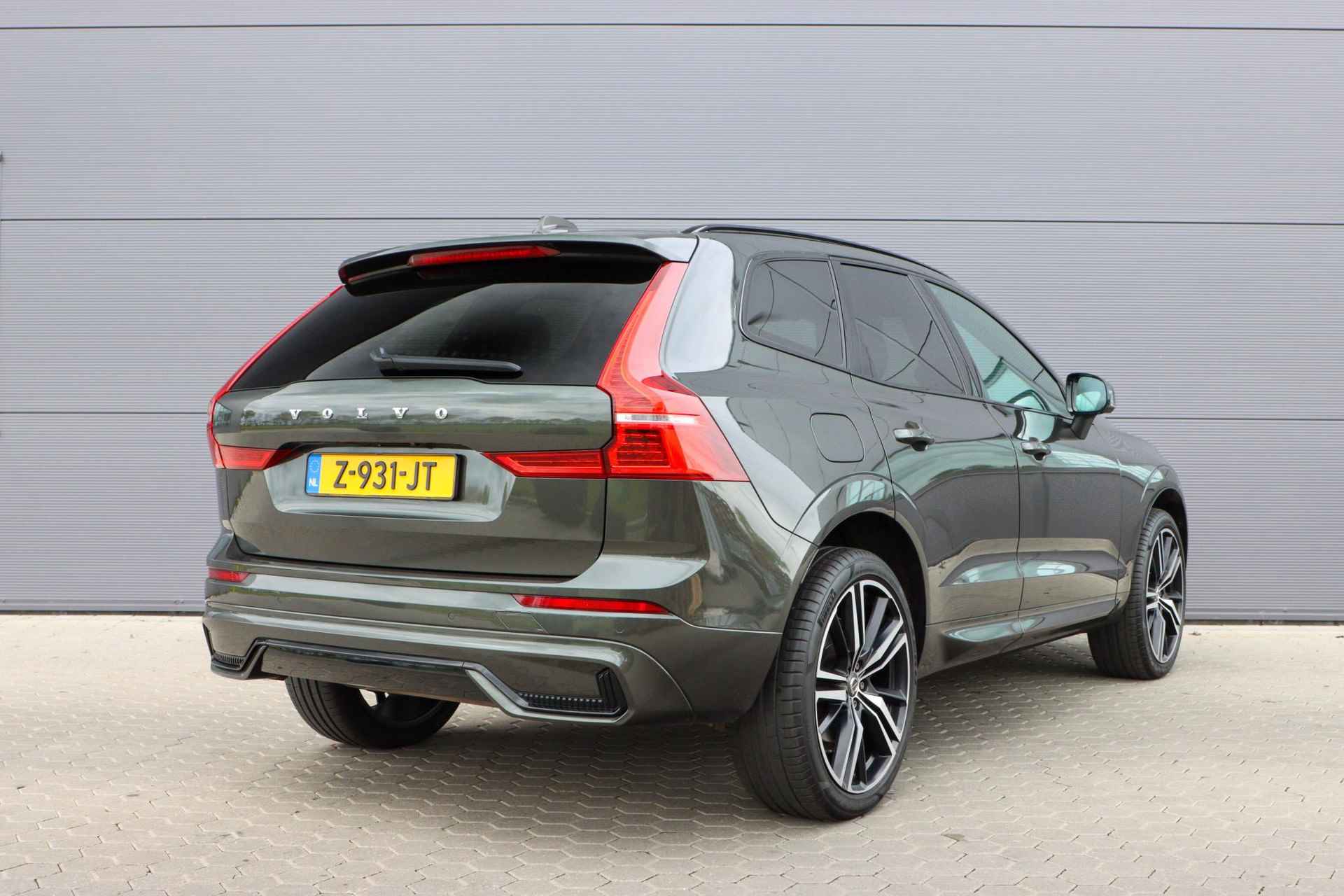 Volvo XC60 Recharge T8 AWD R-Design | PHEV | Facelift | Panoramadak | Trekhaak | Rijklaarprijs - incl.garantie - 3/52