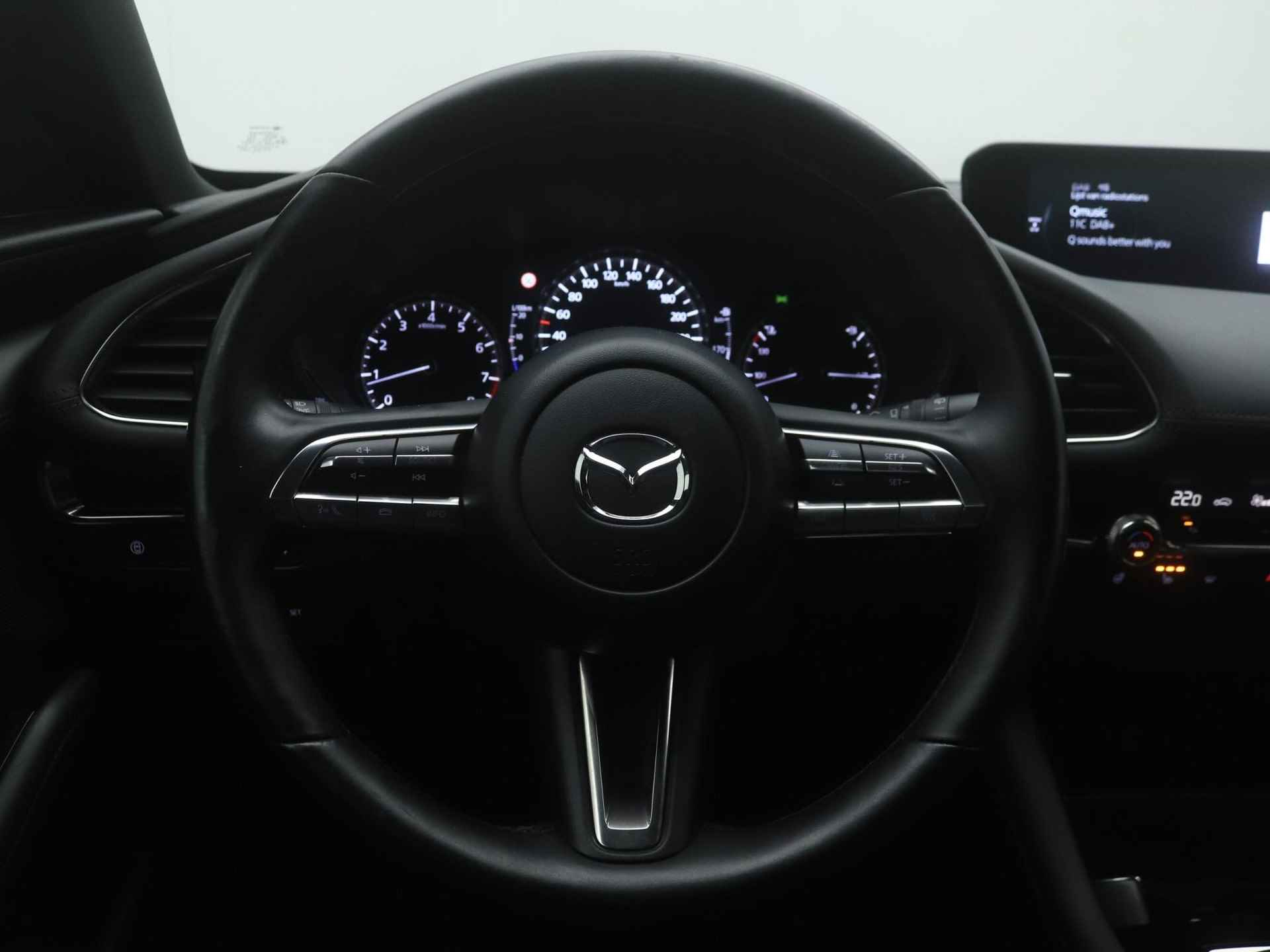 Mazda 3 2.0 SkyActiv-X Comfort met Bose/Leer pakket : dealer onderhouden - 25/50