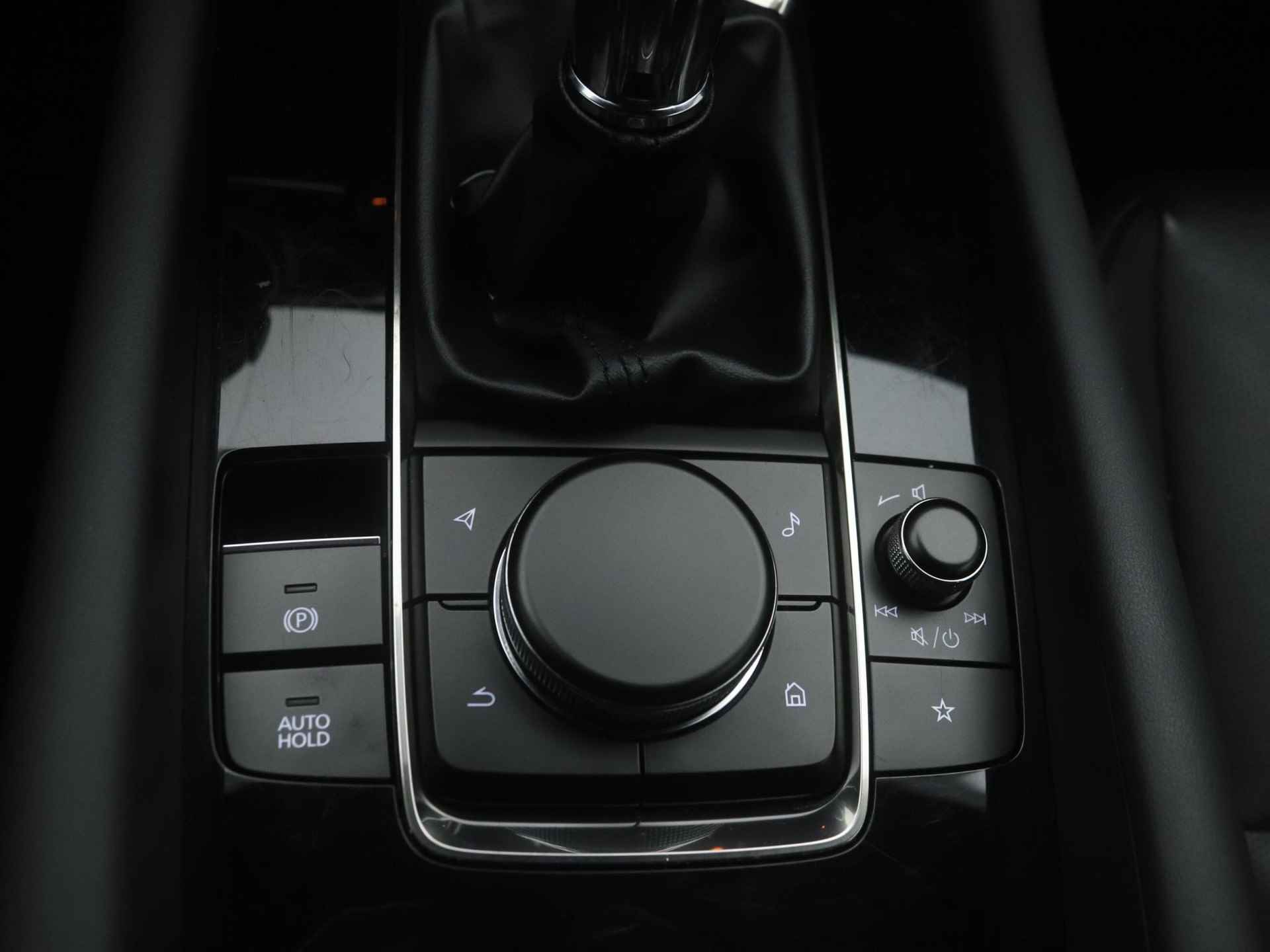 Mazda 3 2.0 SkyActiv-X Comfort met Bose/Leer pakket : dealer onderhouden - 40/50