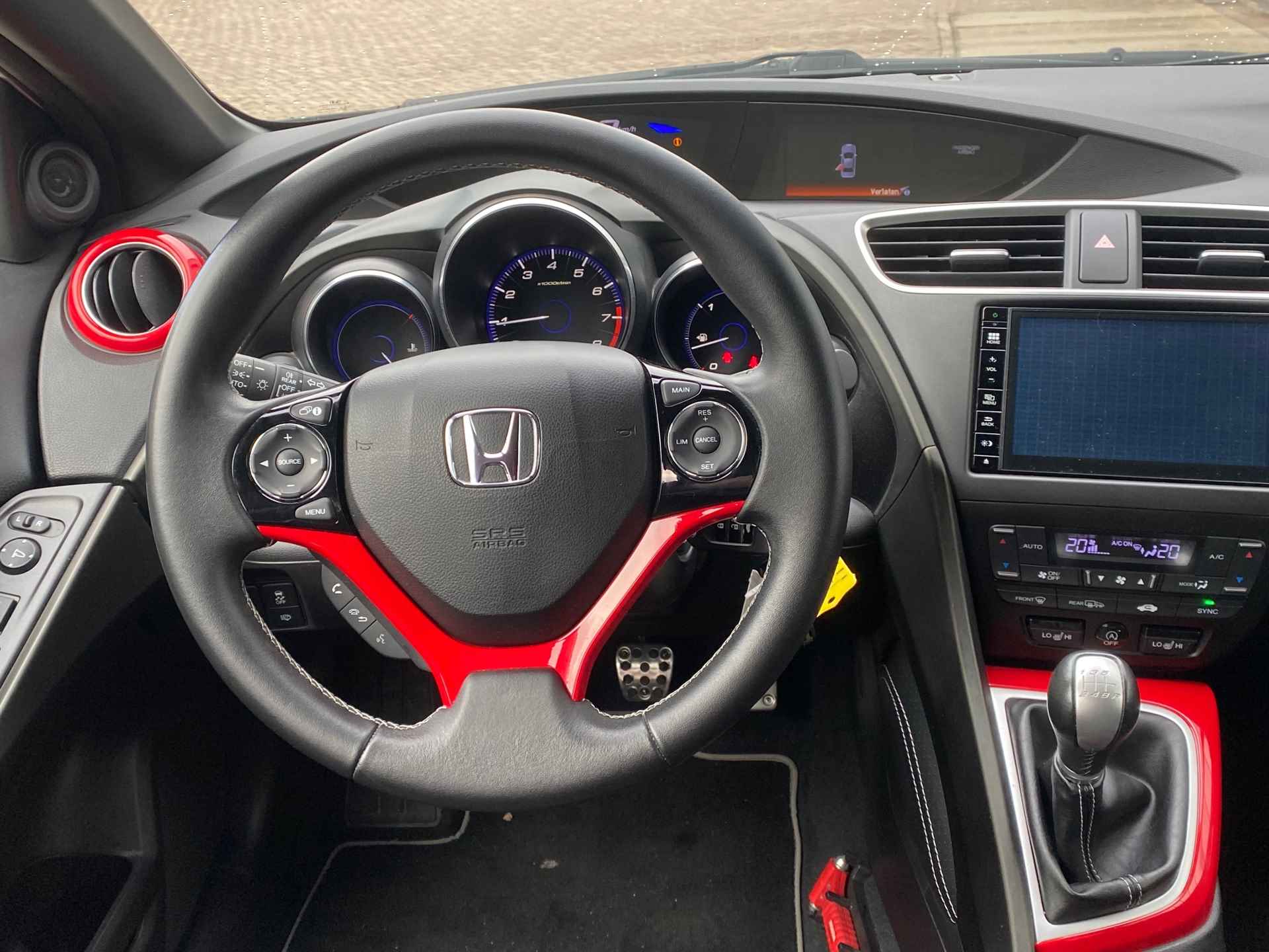 Honda Civic 1.8 Lifestyle - 19/39