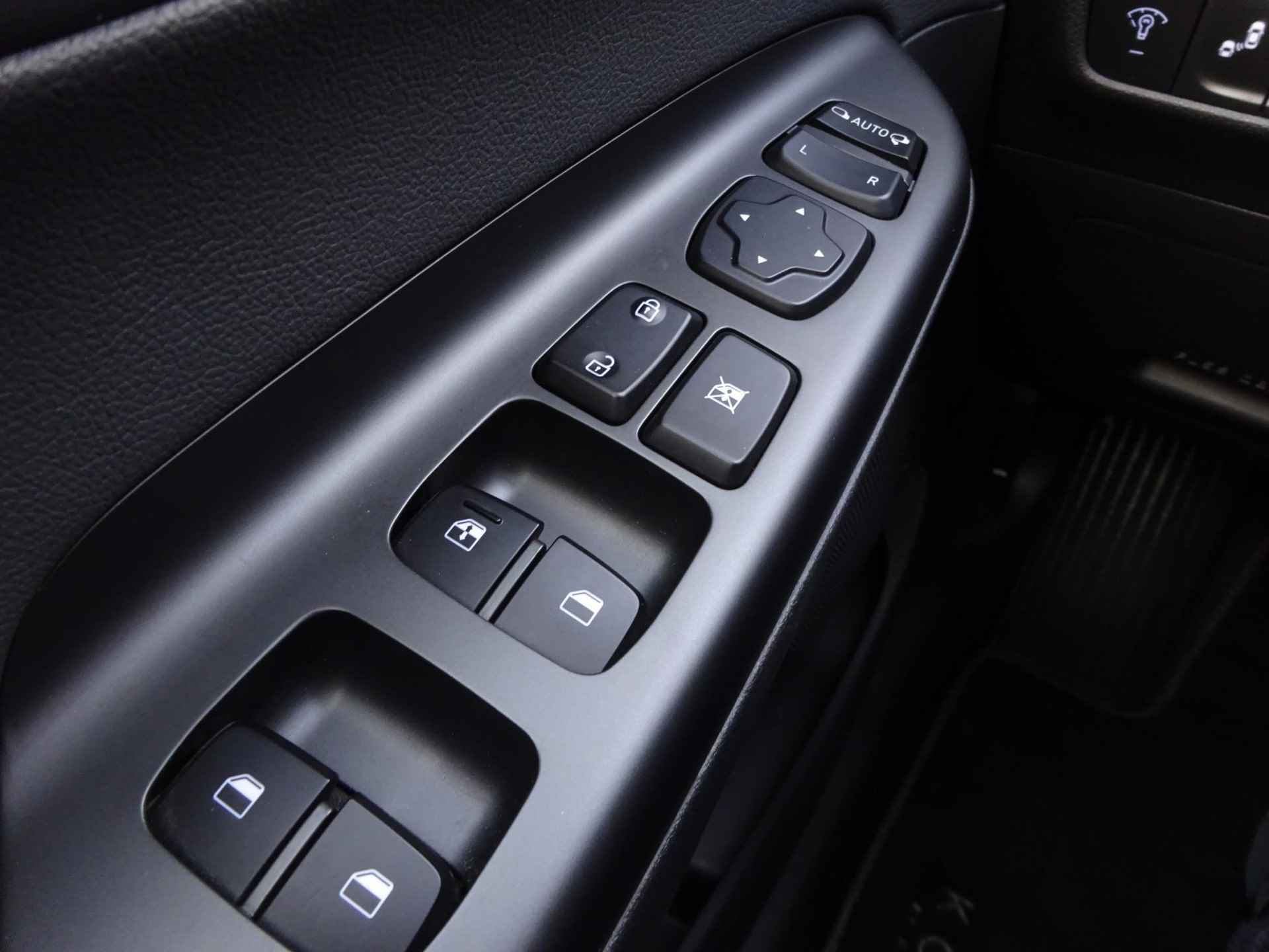 Hyundai Kona 1.6 GDI Automaat DCT HEV Premium || Navigatie | Adaptieve cruisecontrol | Two-tone 18''Lmv |Hybride || - 29/38