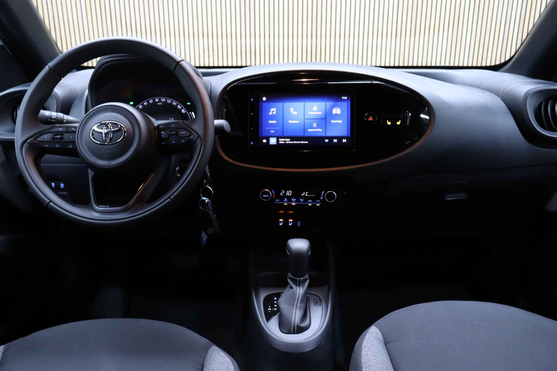 Toyota Aygo X 1.0 VVT-i S-CVT Automaat Pulse Facelift | Direct Leverbaar | Clima | Maps Navigatie | Full led | Winterpakket - 7/33