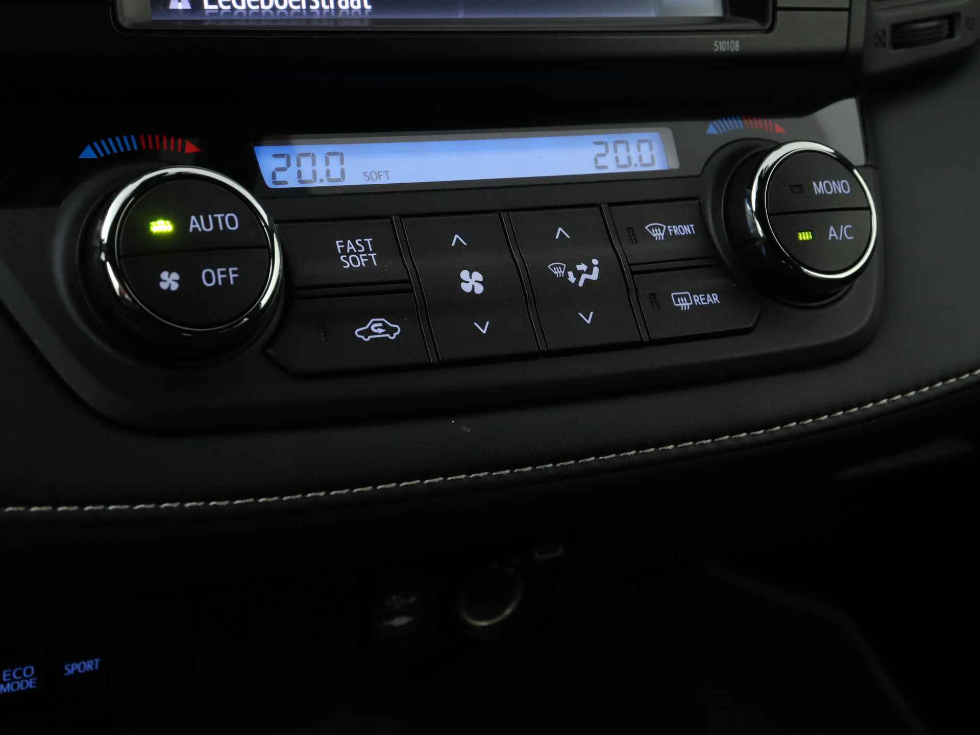 Toyota RAV4 2.5 Hybrid Black Edition Limited | Parkeersensoren voor & achter | Achteruitrijcamera | Navigatie | - 10/40