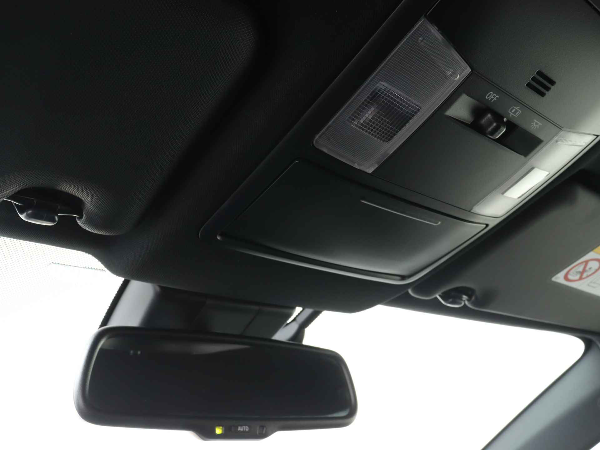 Toyota RAV4 2.5 Hybrid Black Edition Limited | Parkeersensoren voor & achter | Achteruitrijcamera | Navigatie | - 27/40