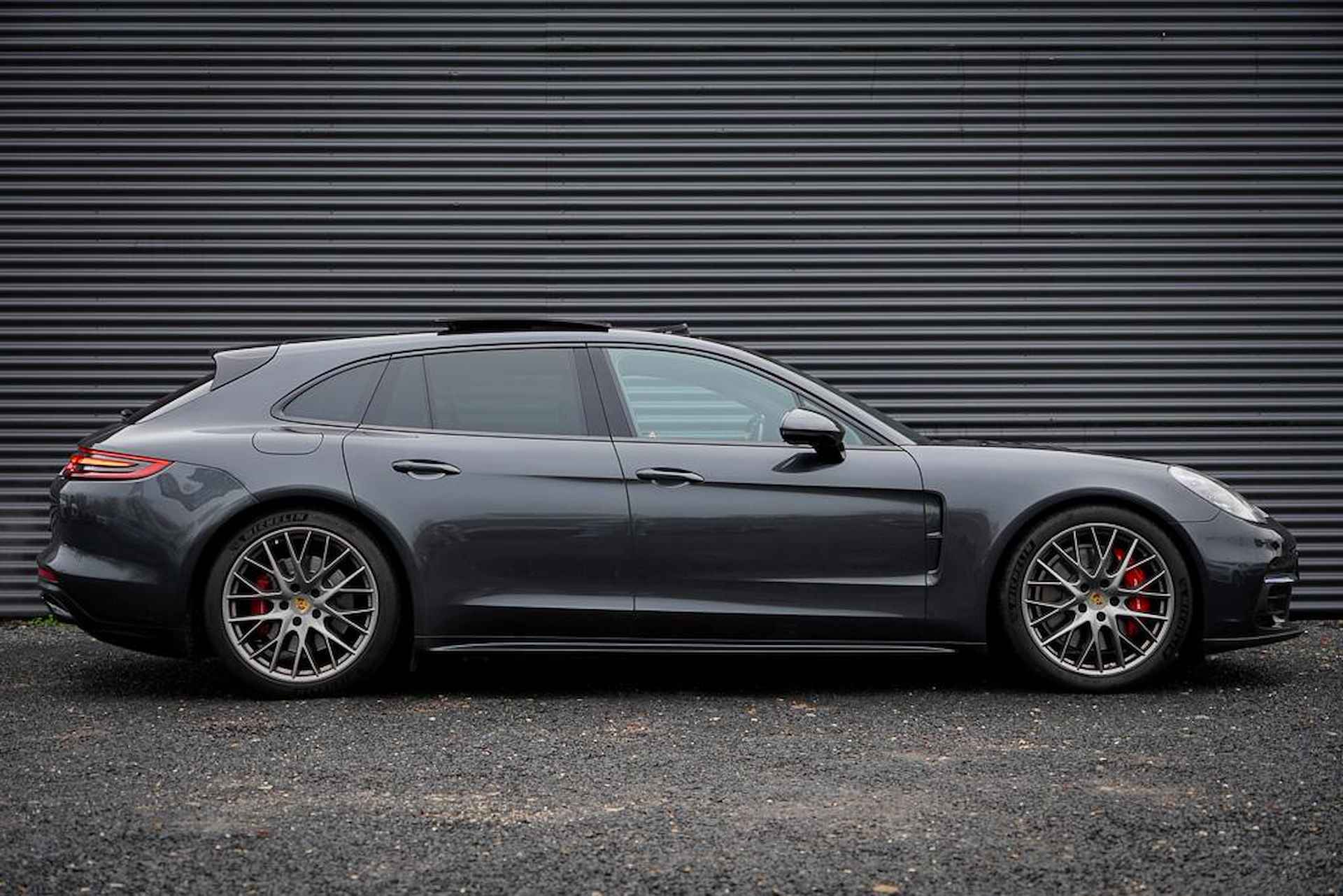 Porsche Panamera Sport Turismo 3.0 4 / Pano / Incl BTW / Sportchrono / 4Wiel Sturing - 4/72