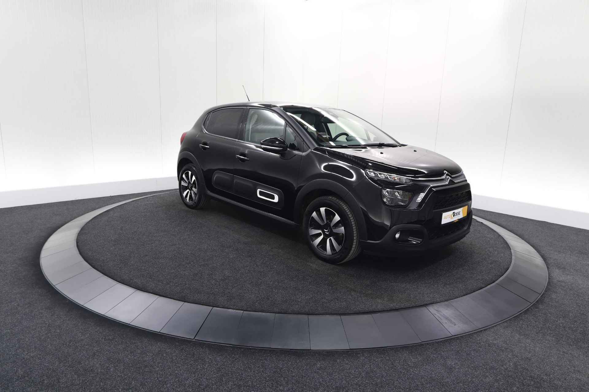 Citroen C3 PureTech 82 Shine | Camera | Parkeersensoren | Stoelverwarming | Apple Carplay - 8/74