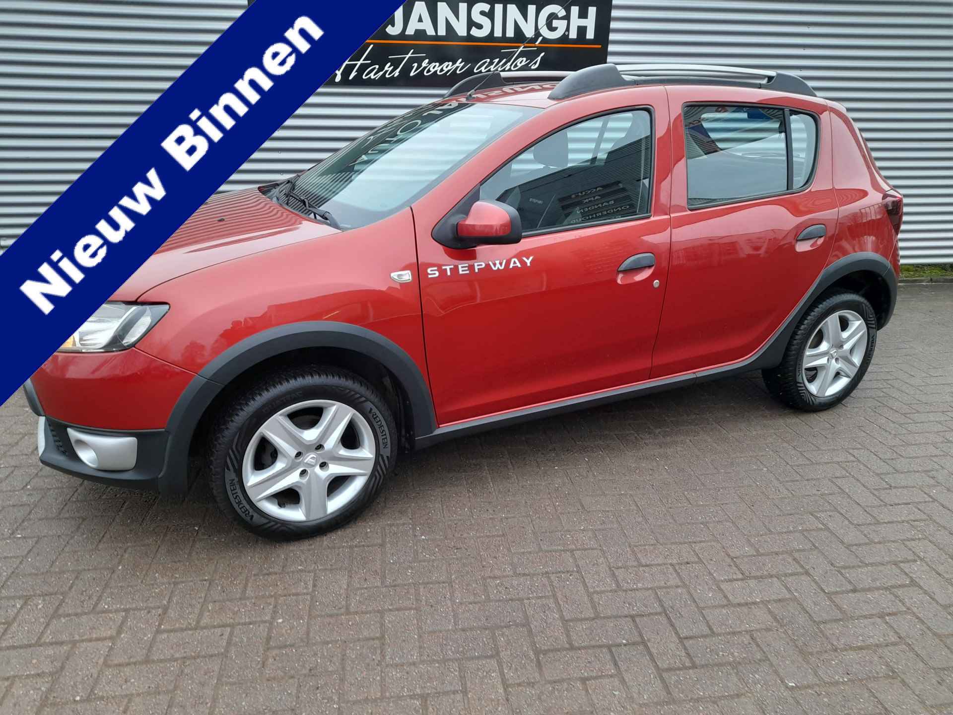 Dacia Sandero 0.9 TCe Stepway Lauréate | Airco | Cruise control | Trekhaak | Ndl auto | Navigatie | PDC achter | RIJKLAARPRIJS INCL 12 MAANDEN GARANTIE EN BEURT