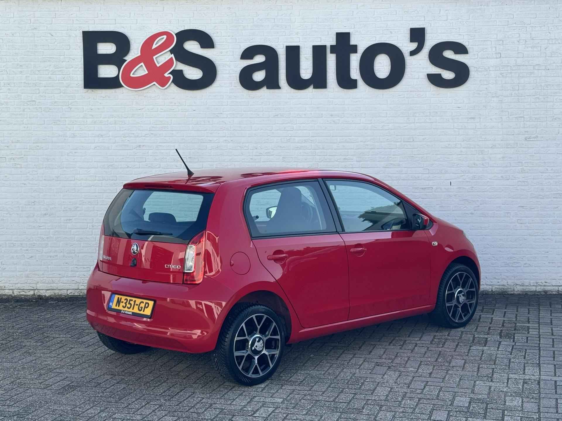 Skoda Citigo 1.0 Greentech Active Airco Navigatie Electr. ramen LM-velgen 16inch 5-deurs Goed onderhouden - 3/46