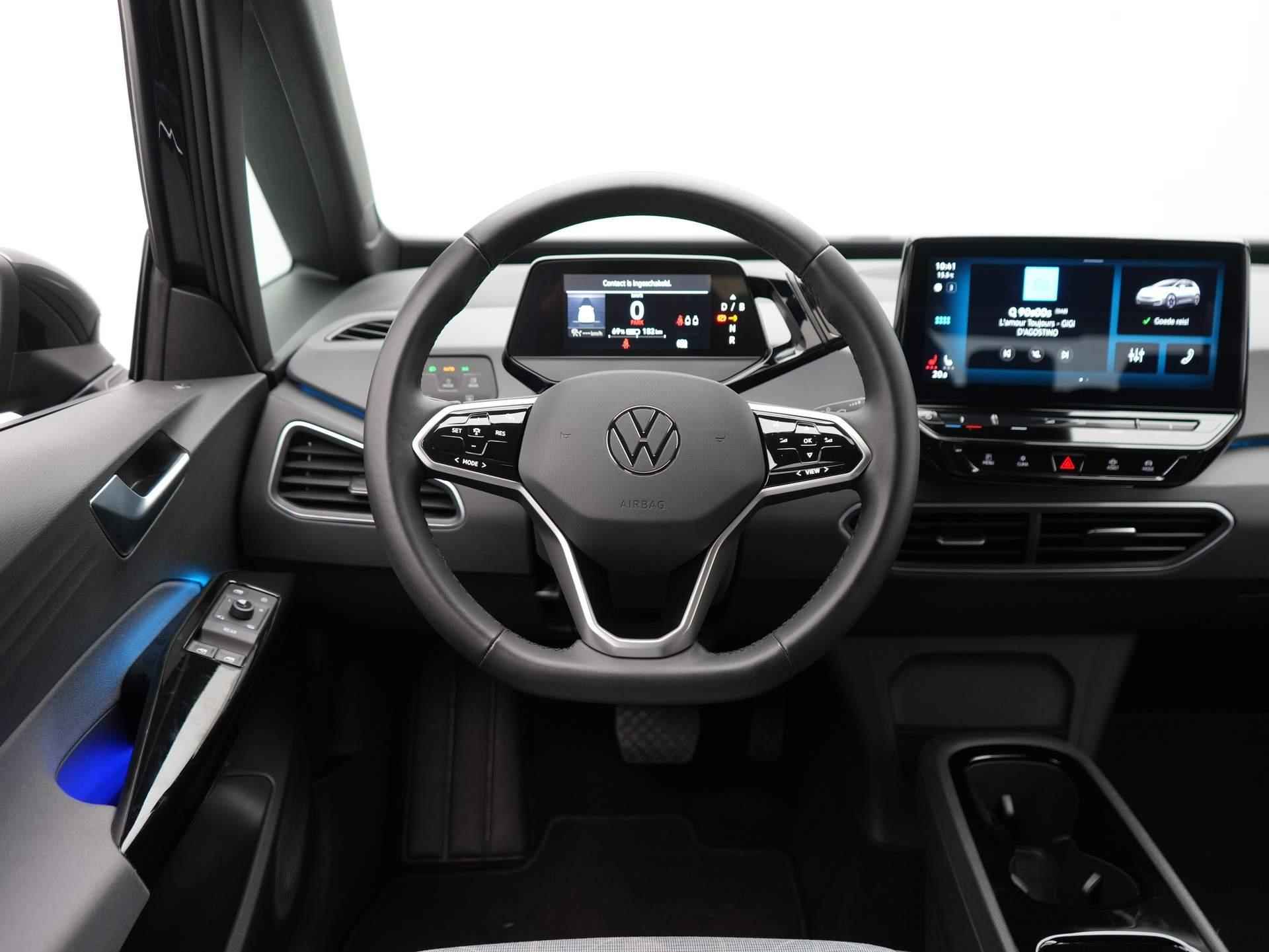 Volkswagen ID.3 Pure 45 kWh Navigatie / Camera / Ecc / L.M. Velgen 19 Inch - 13/50