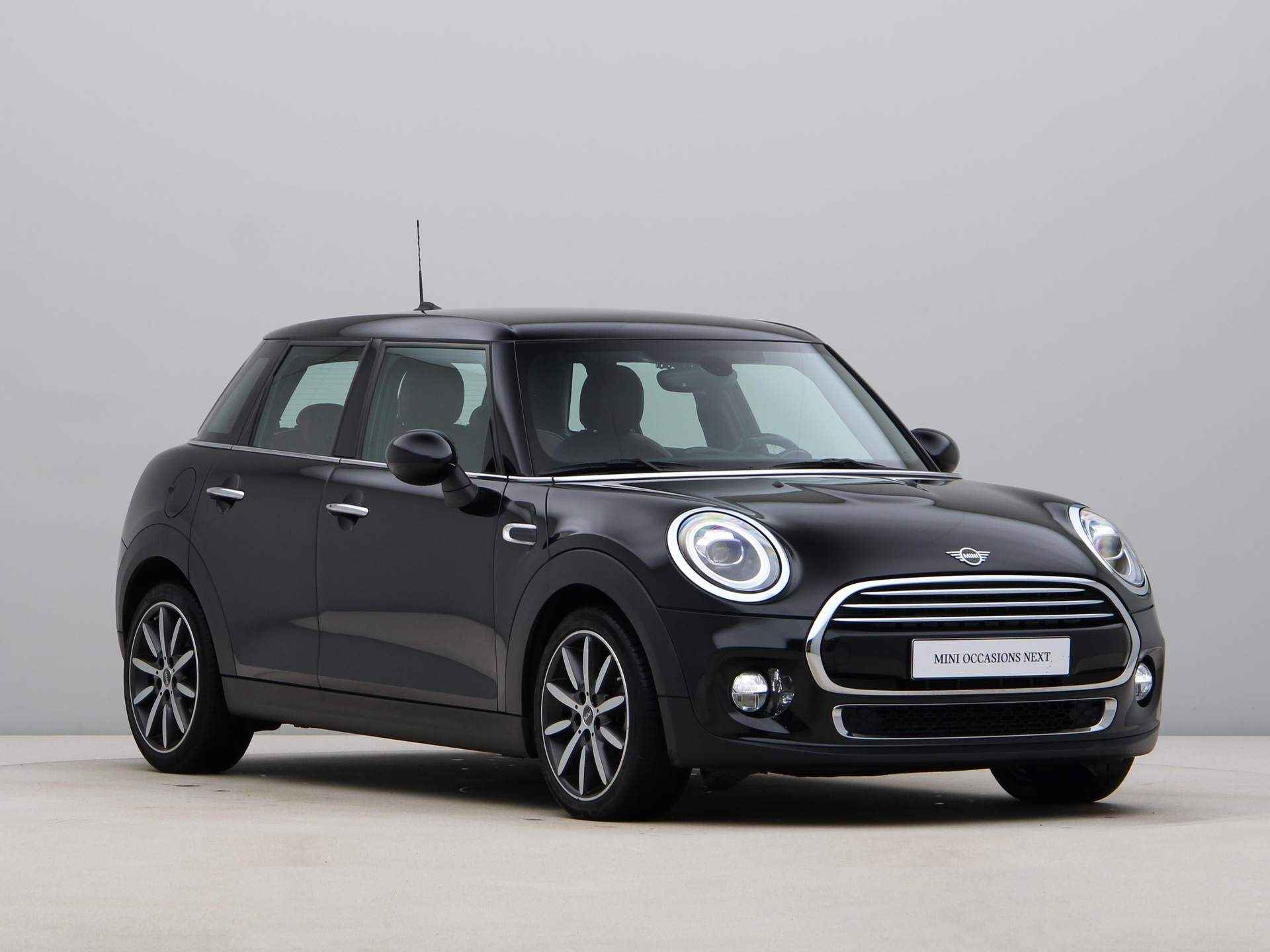 MINI 5-deurs Cooper Chili Aut. - 8/24