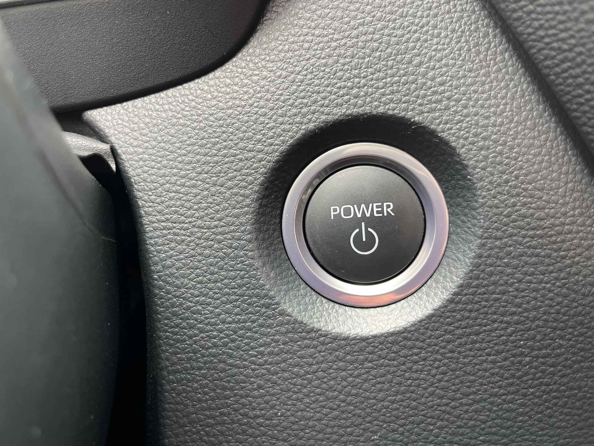 Toyota Corolla Touring Sports 1.8 Hybrid Active | All-in prijs | Navigatiesysteem | AppleCarplay/AndroidAuto | Camera | - 20/34