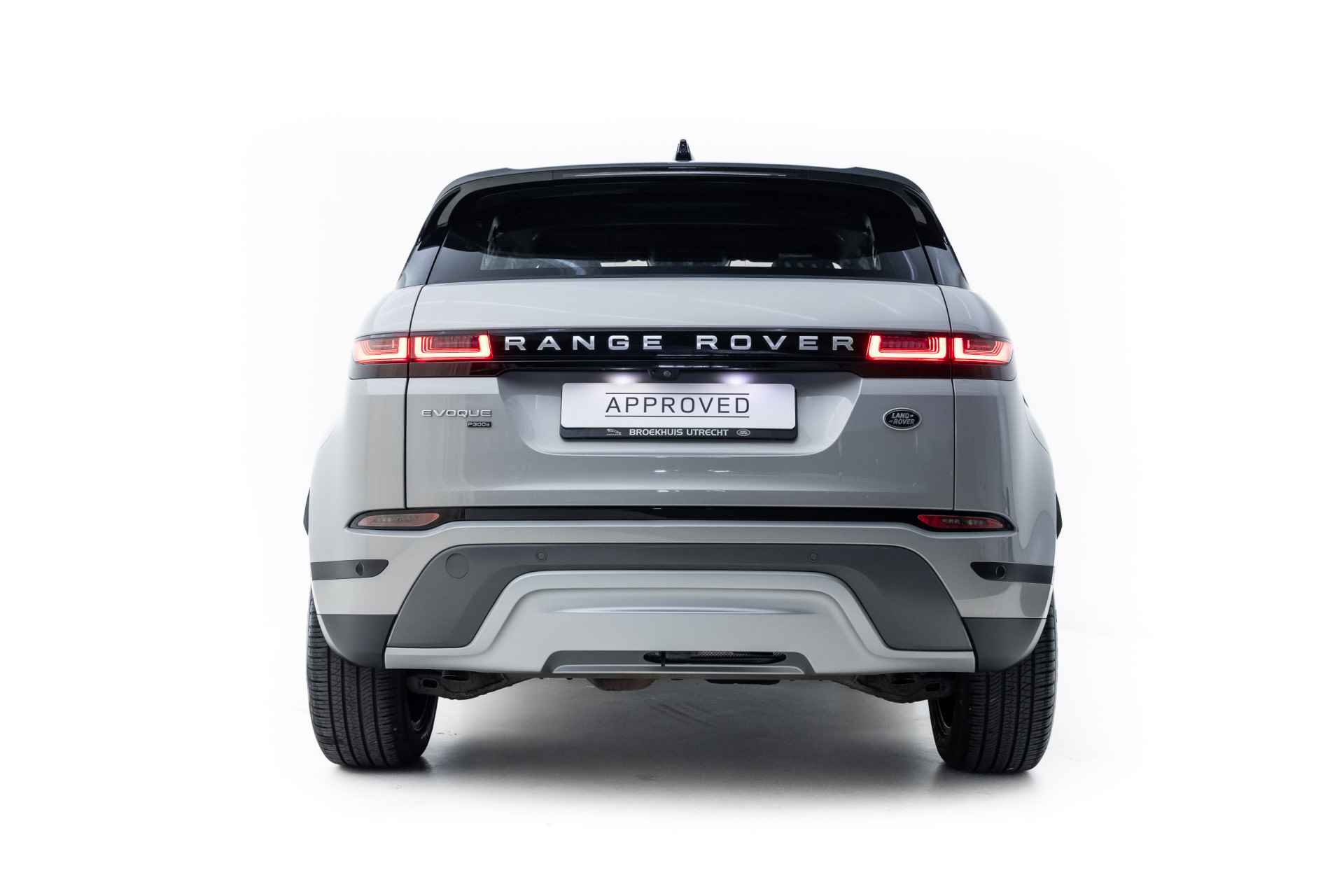 Land Rover Range Rover Evoque P300e Nolita Edition AWD 20 Inch | Afn trekhaak | Glazen dak | Keyless-Go | Meridian | 360gr Camera | Clearsight achteruitkijkspiegel | Verwarmbaar stuurwiel - 5/36