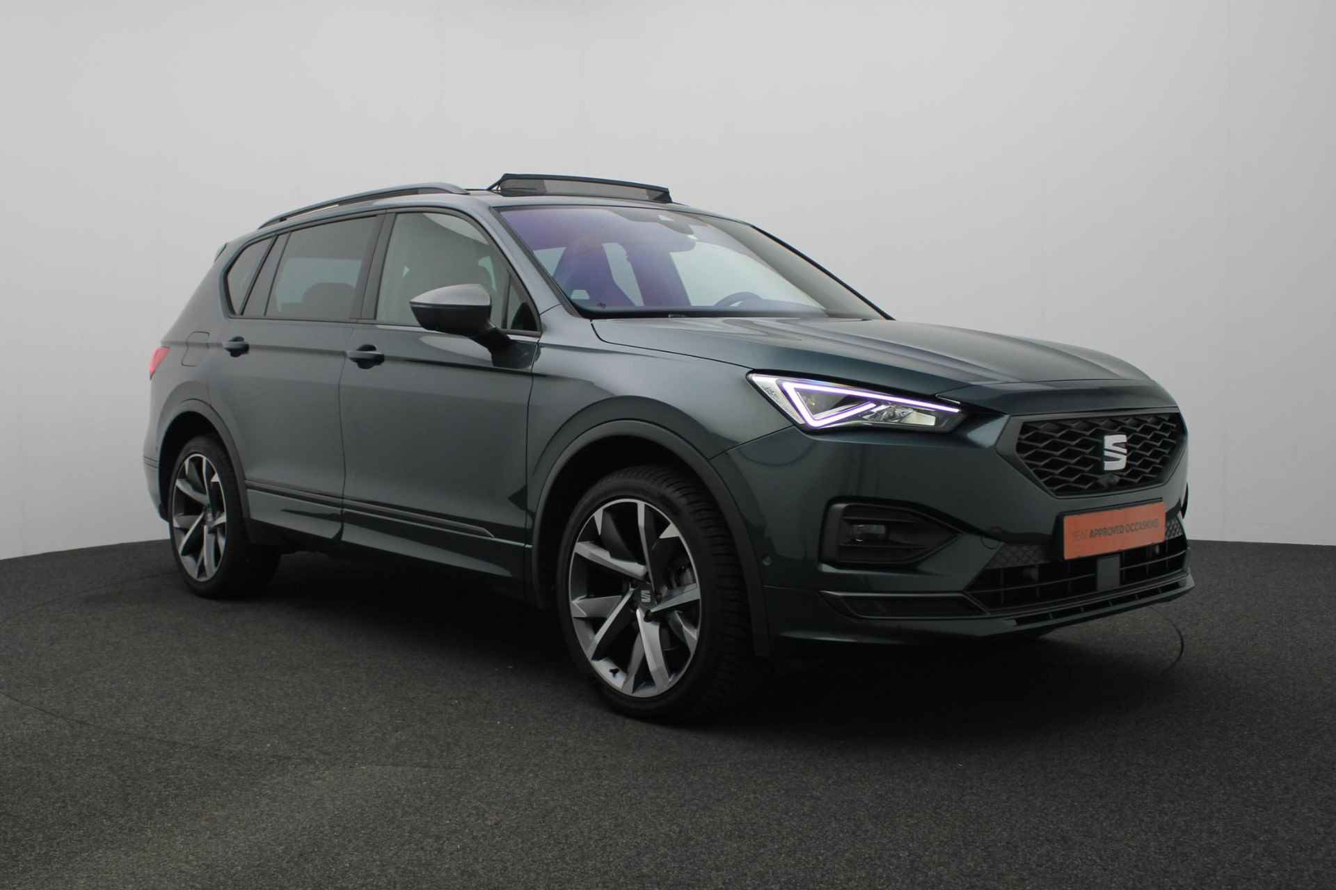 SEAT Tarraco 7 pers. 1.5 TSI 150PK DSG FR Business Intense | Pano | Trekhaak | 360 camera | Navi | ACC | Keyless | 20 inch - 38/46