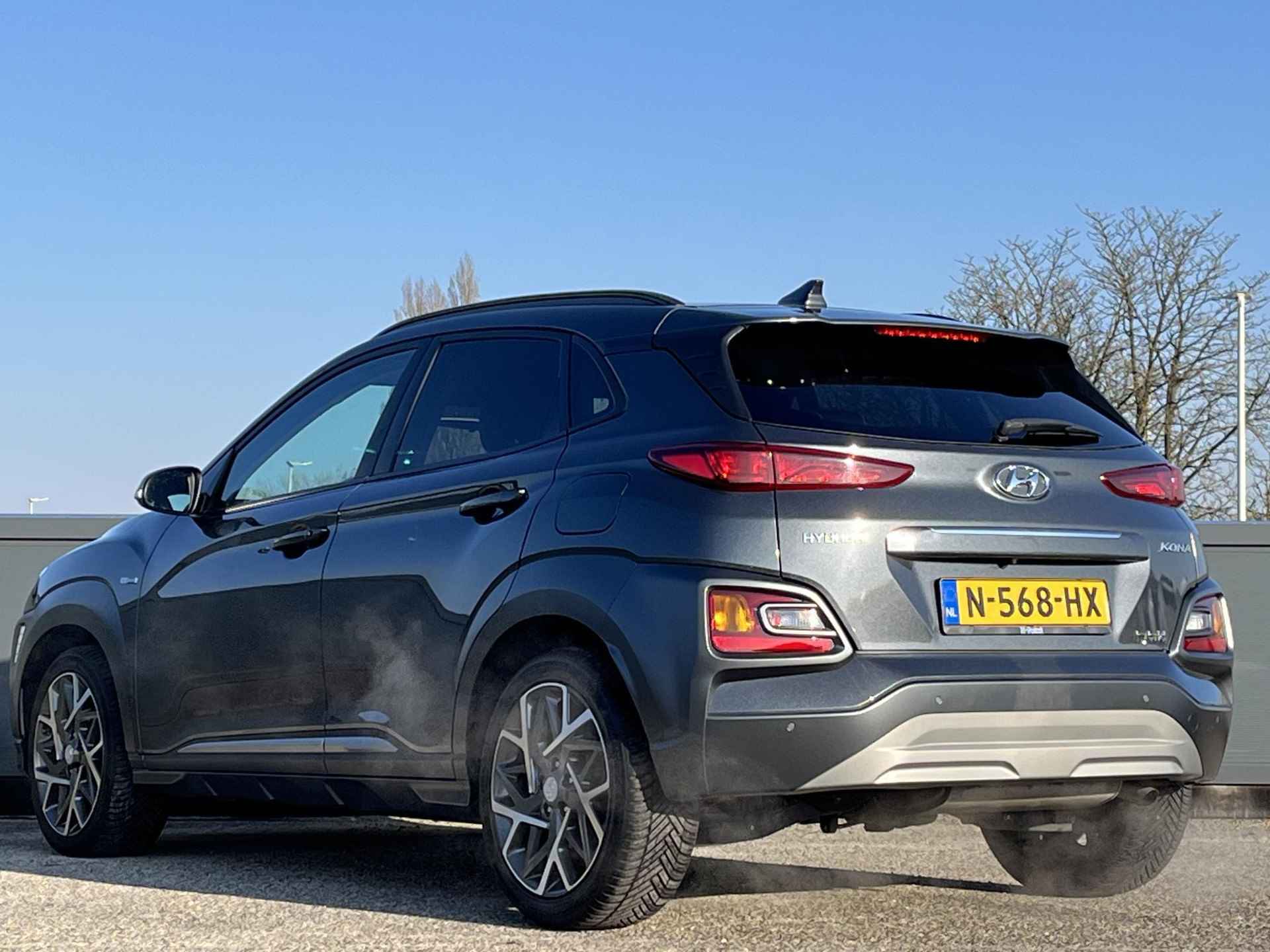 Hyundai Kona 1.6 GDI HEV Fashion | Hybride aandrijving | Navigatie met touchscreen | 18'' Bi-color lmv | Camera | Stoel & stuurverwarming | - 9/50