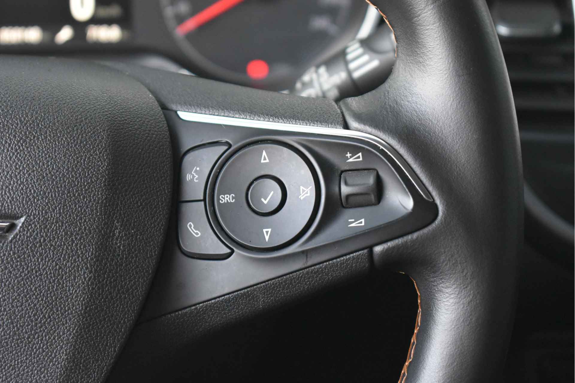 Opel Crossland X 1.2 Turbo Innovation 110pk | Navigatie | AGR Comfortstoelen | Dealeronderhouden | Climate Control | Parkeersensoren | 16" LMV !! - 17/39