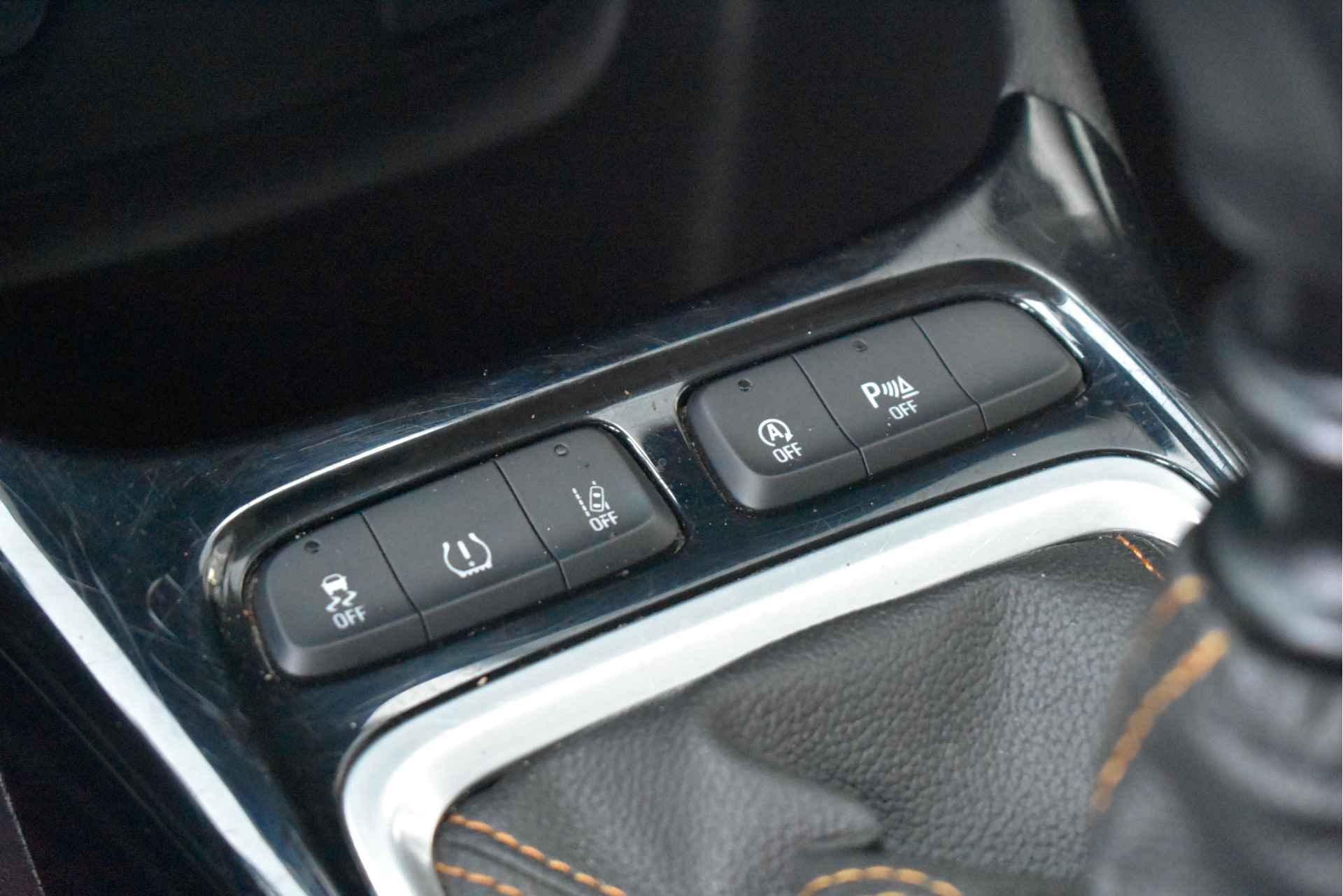 Opel Crossland X 1.2 Turbo Innovation 110pk | Navigatie | AGR Comfortstoelen | Dealeronderhouden | Climate Control | Parkeersensoren | 16" LMV !! - 20/39