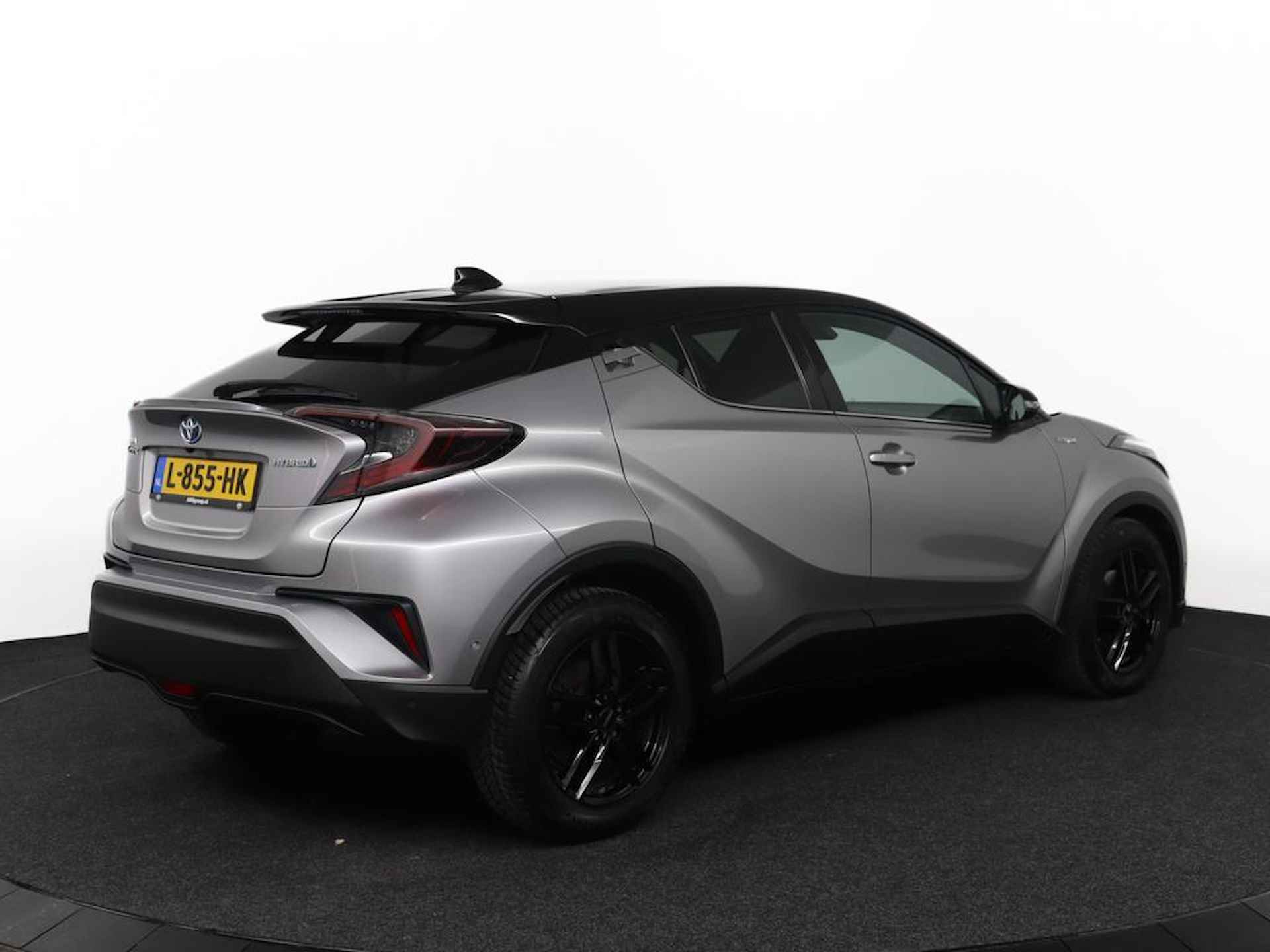 Toyota C-HR 1.8 Hybrid Bi-Tone | Lederen bekleding | Adaptieve cruise control | Stoelverwarming | Stuurverwarming | - 2/78