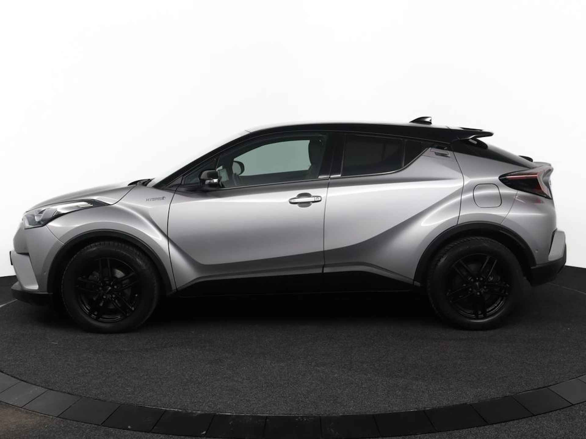 Toyota C-HR 1.8 Hybrid Bi-Tone | Lederen bekleding | Adaptieve cruise control | Stoelverwarming | Stuurverwarming | - 3/78