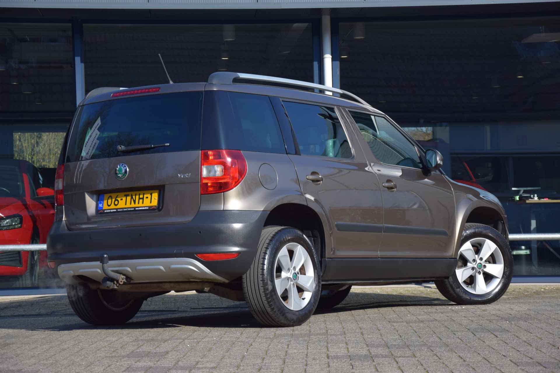 Škoda Yeti 1.2 TSI Comfort DSG Automaat | Org. NL | BOVAG Garantie | Trekhaak | Cruise Control | Airconditioning | 16'' Velgen | Parkeersensoren Achter | - 2/34