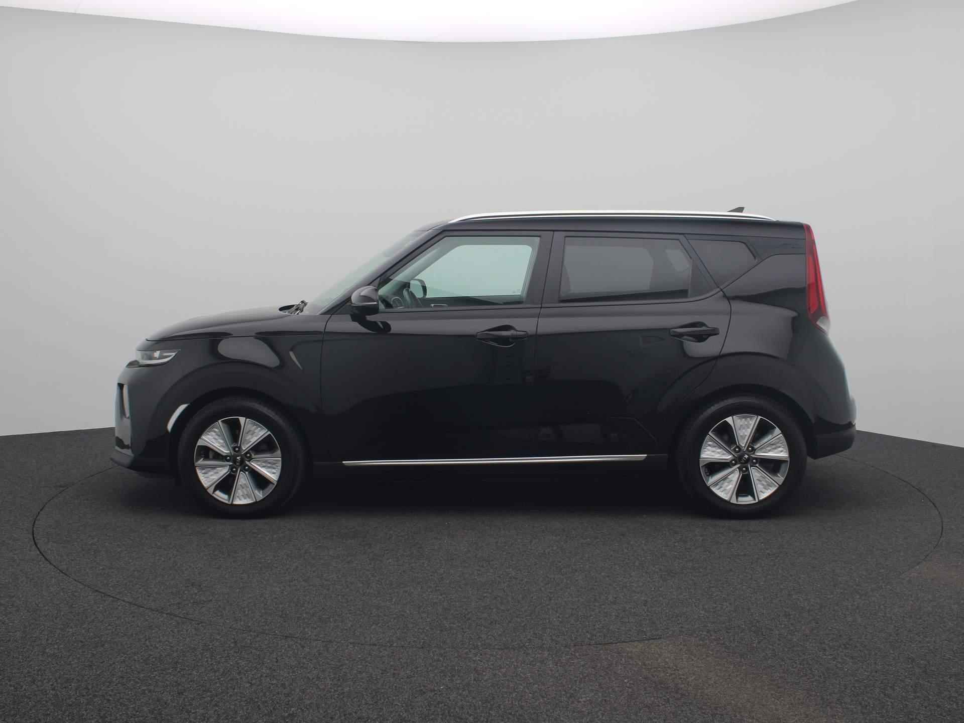 Kia e-Soul ExecutiveLine 64 kWh Automaat | SEPP | Airco | cruise control adaptief met Stop&Go en stuurhulp | Navigatie | Achteruitrijcamera | Leren bekleding | - 5/50