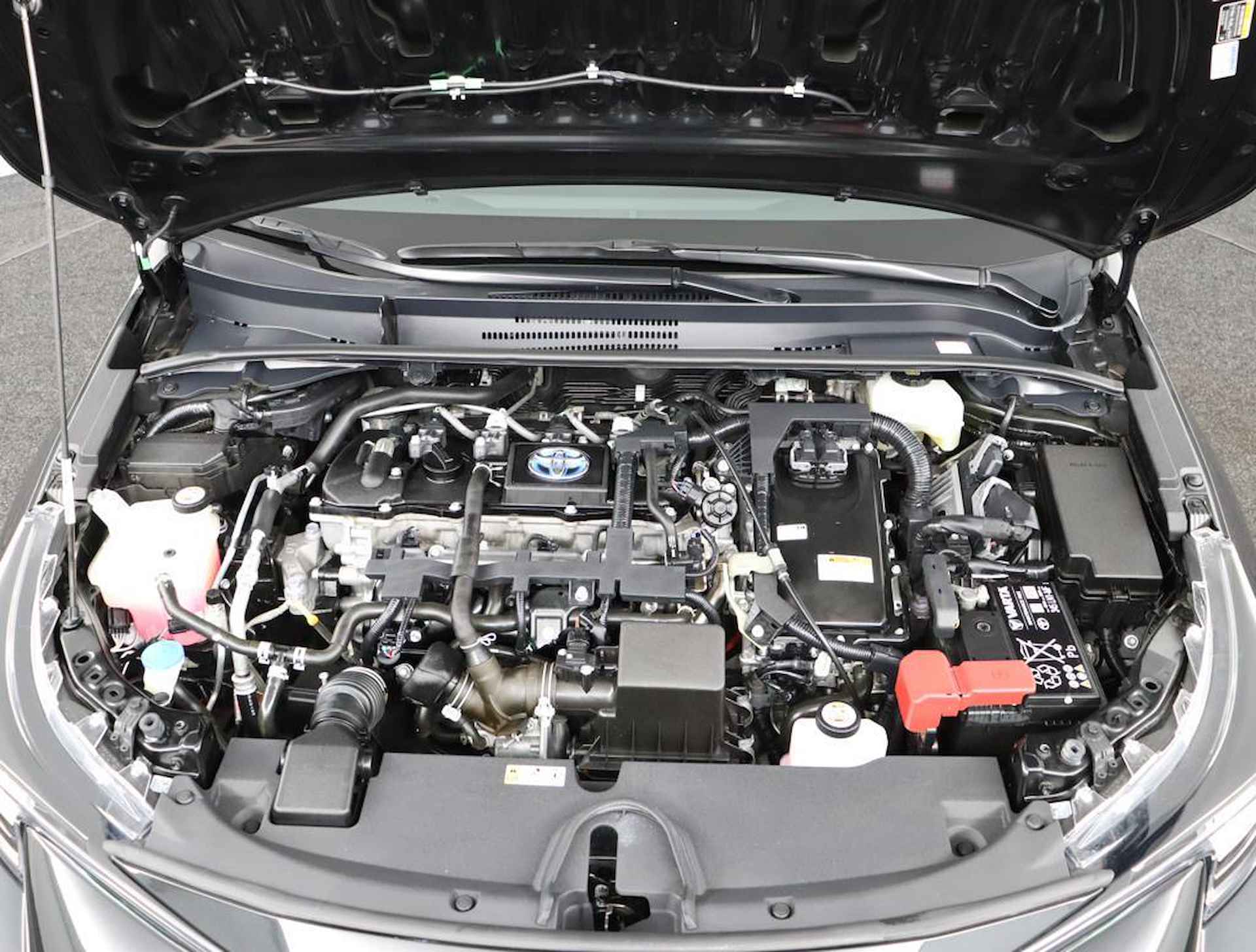 Toyota Corolla Touring Sports 1.8 Hybrid Active | Navigatie | Climate Control | 10 Jaar Garantie! | - 34/49
