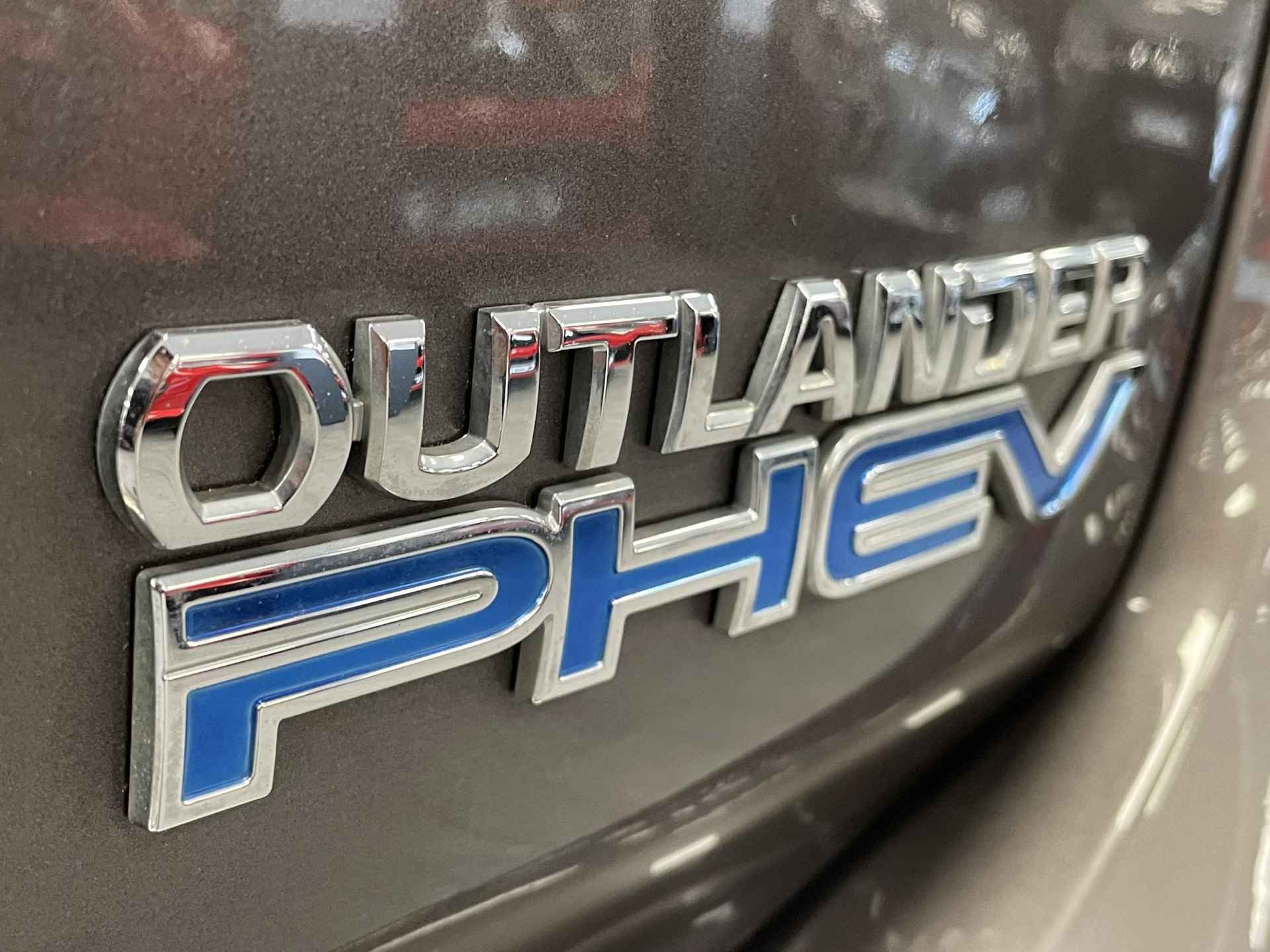 Mitsubishi Outlander 2.4 PHEV Intense+ | Trekhaak - 24/45