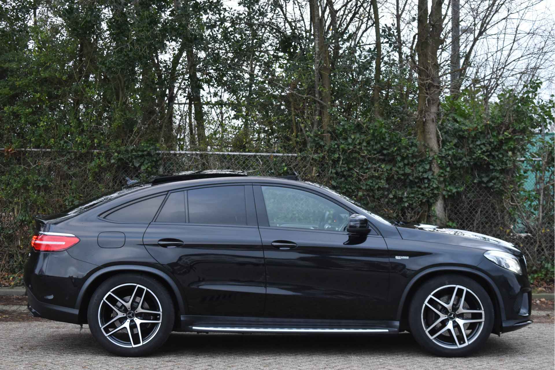 Mercedes-Benz GLE 43 AMG 4MATIC COUPE | 360 gr. Camera | Carplay | Elekt.haak | Luchtvering | Open dak | Massagestoel | Memorystoelen - 28/79