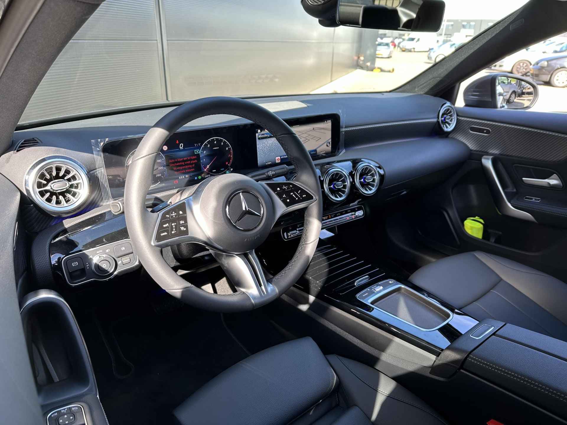 Mercedes-Benz A-klasse 180 | Widescreen MBUX | Achteruitrijcamera | Stoelverwarming | Sfeerverlichting - 10/12
