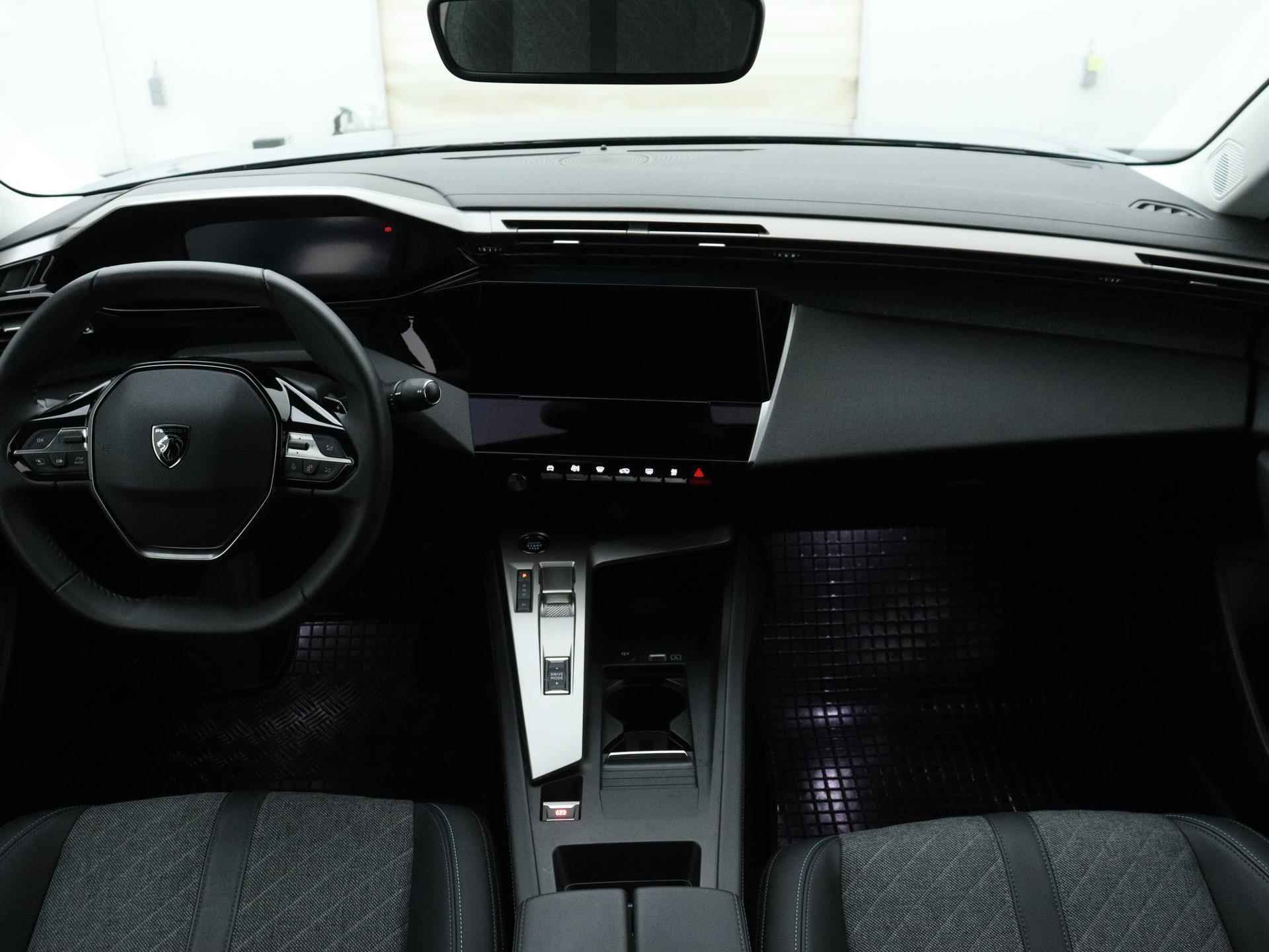 Peugeot 408 Allure Pack 130 pk Automaat | Navigatie | Camera | Dodehoek Detectie | Licht Metalen Velgen 19"| Adaptieve Cruise Control - 21/38